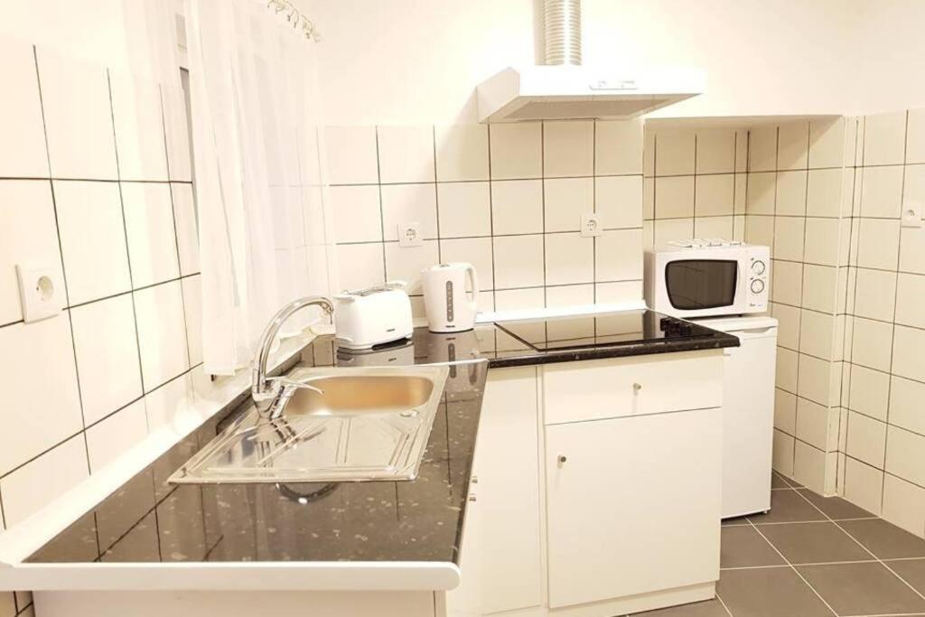 Two-Bedroom Apartment - Photo 2