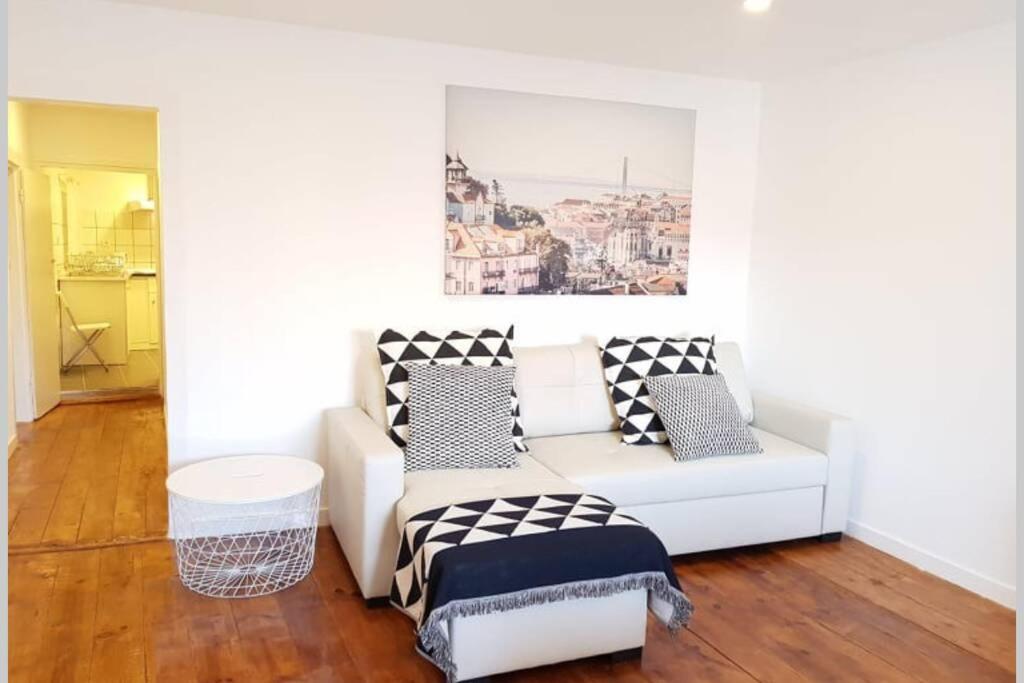 Two-Bedroom Apartment - Photo 12
