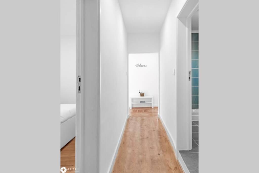 Two-Bedroom Apartment - Photo 4