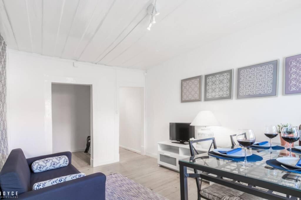 Apartment with Balcony - Photo 11