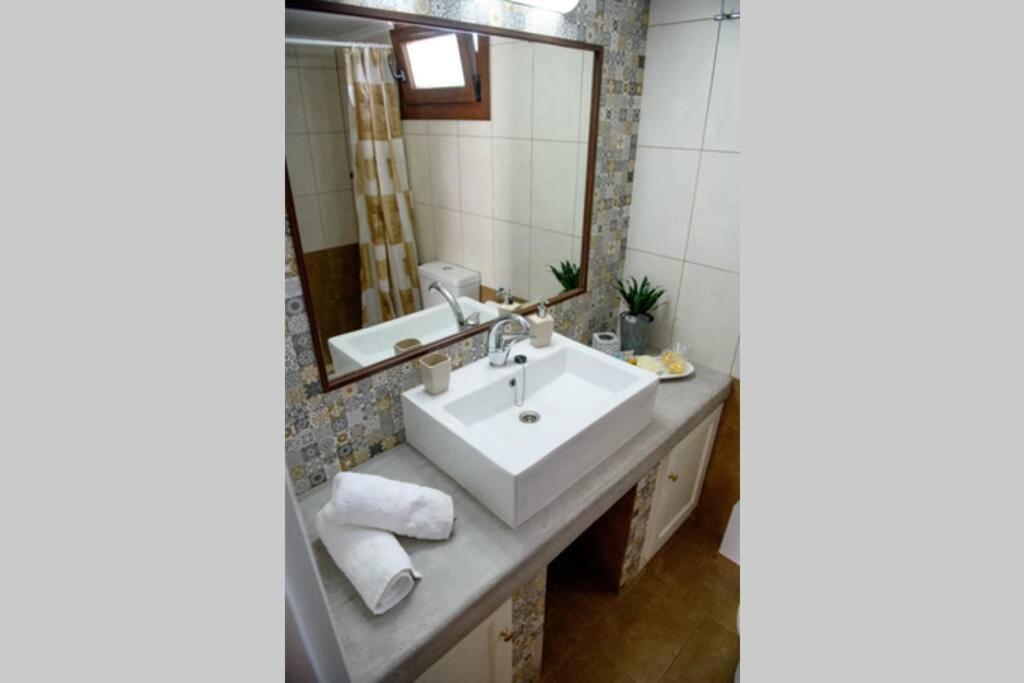 Two-Bedroom House photo 2