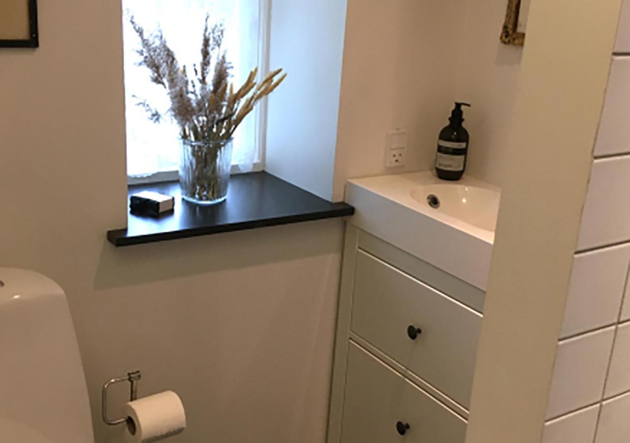 Twin Room with Private Bathroom photo 3
