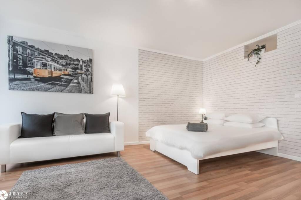 Two-Bedroom Apartment - Photo 6