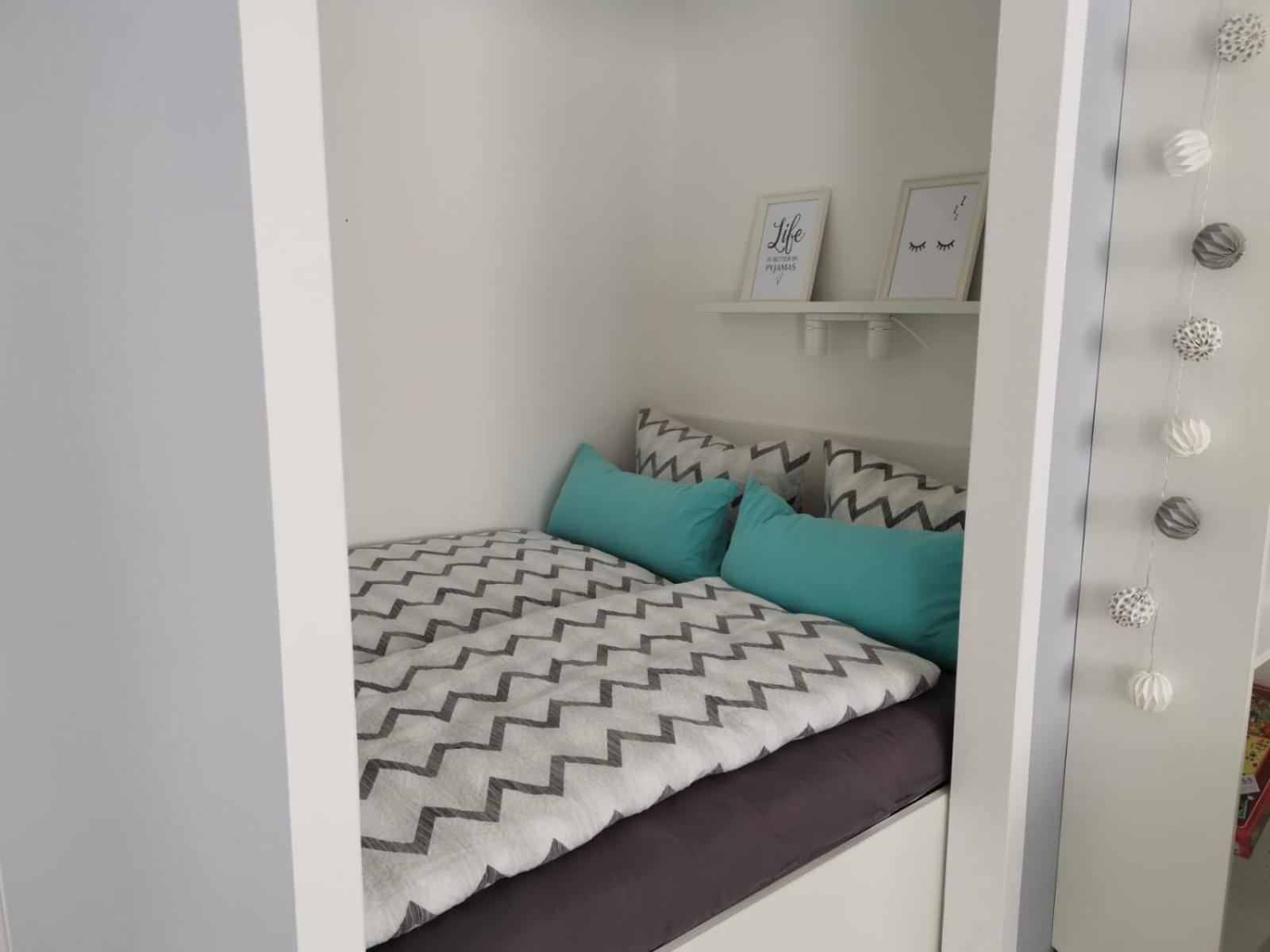 One-Bedroom Apartment - Photo 20