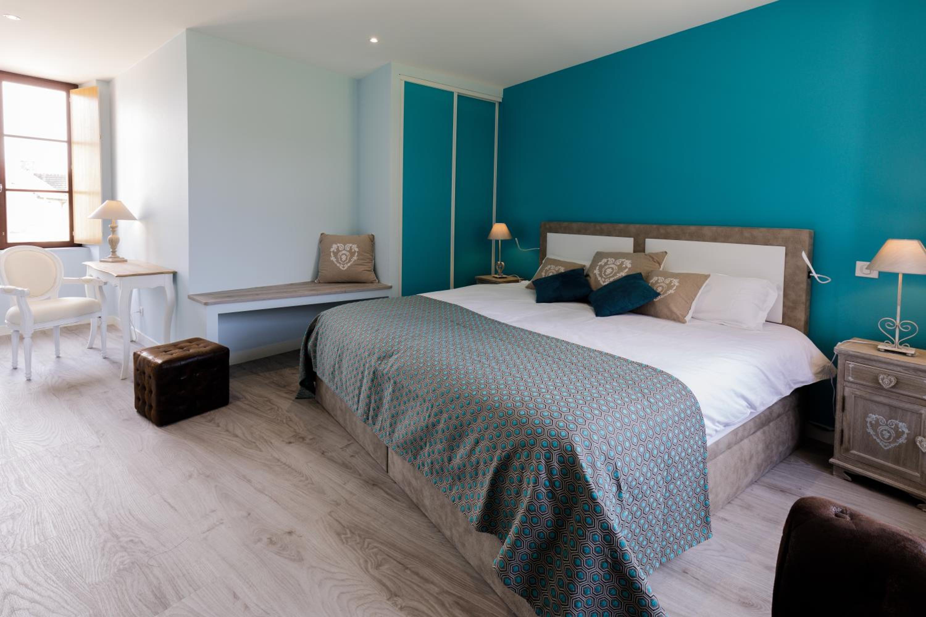 Double or Twin Room - Photo 3