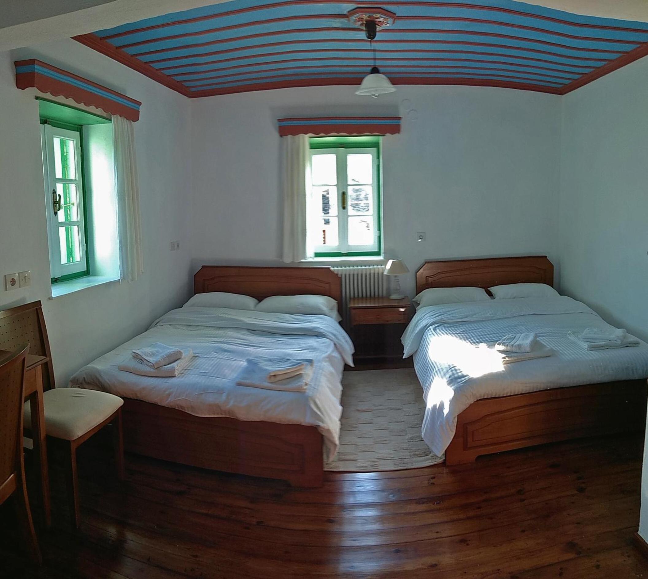 Double or Twin Room with View - Photo 7