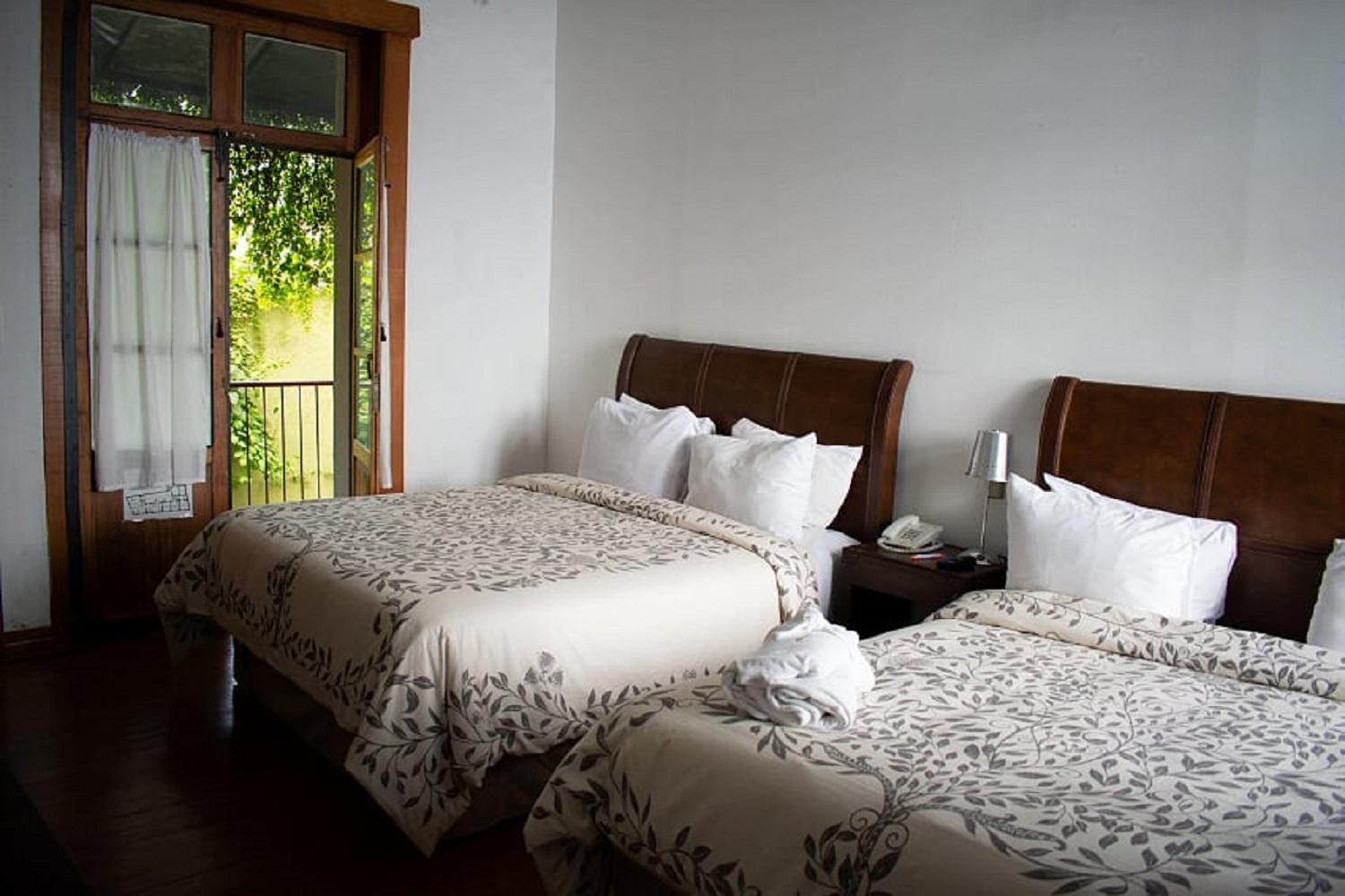 Double Room with Two Double Beds - Photo 8
