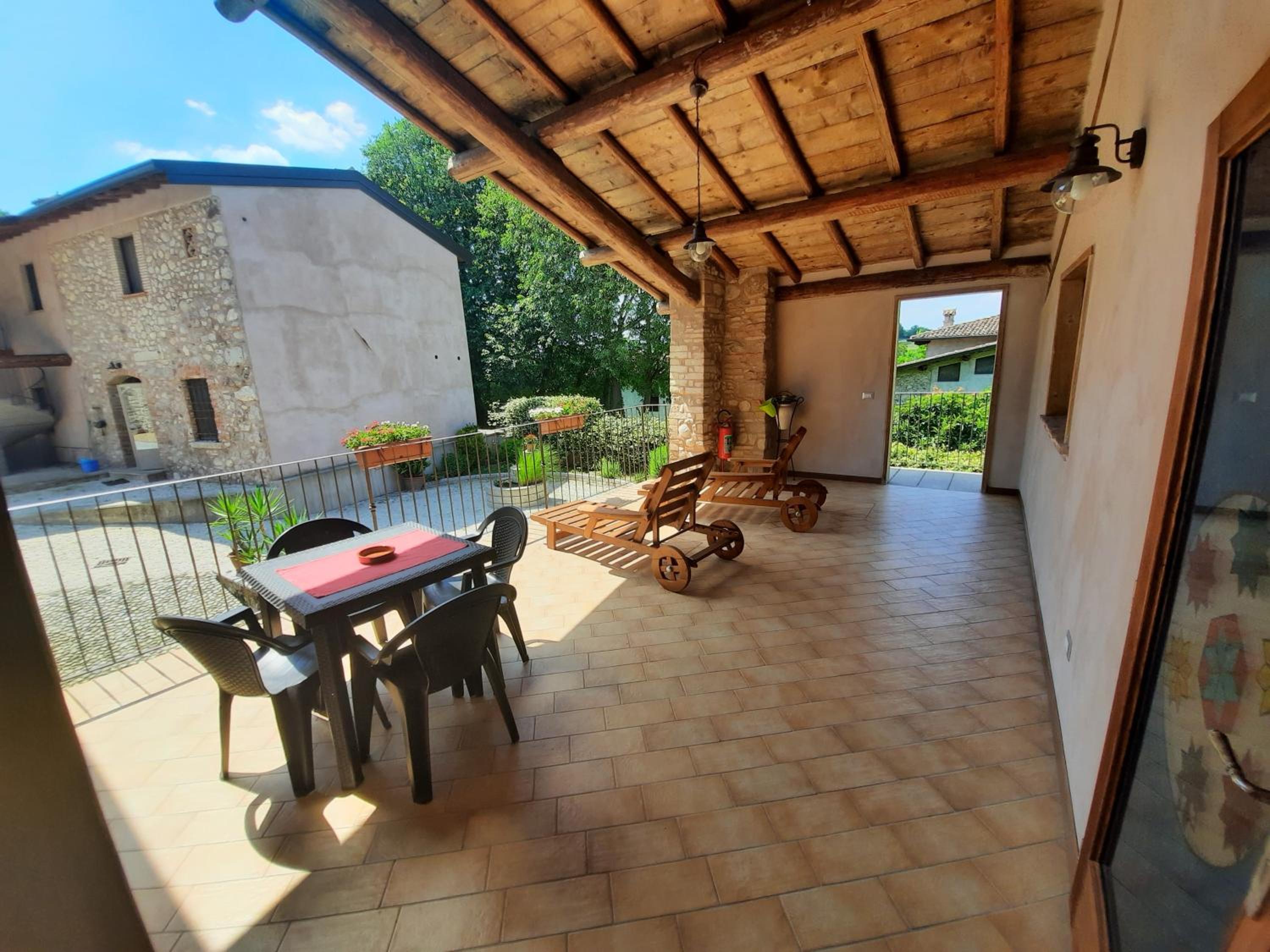 Studio with Terrace - Photo 5