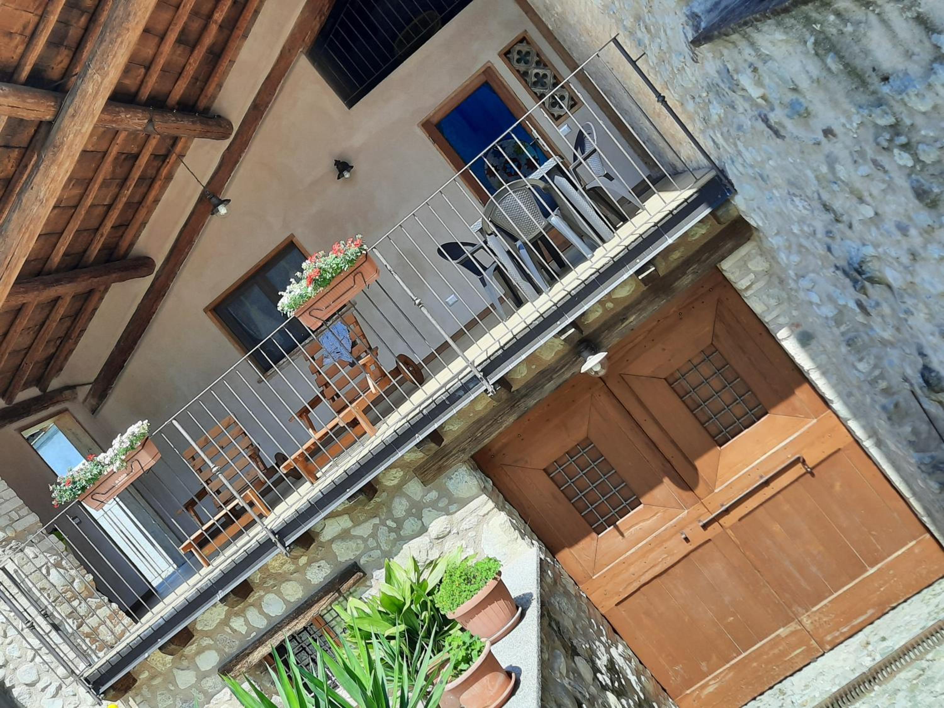 Studio with Terrace - Photo 2