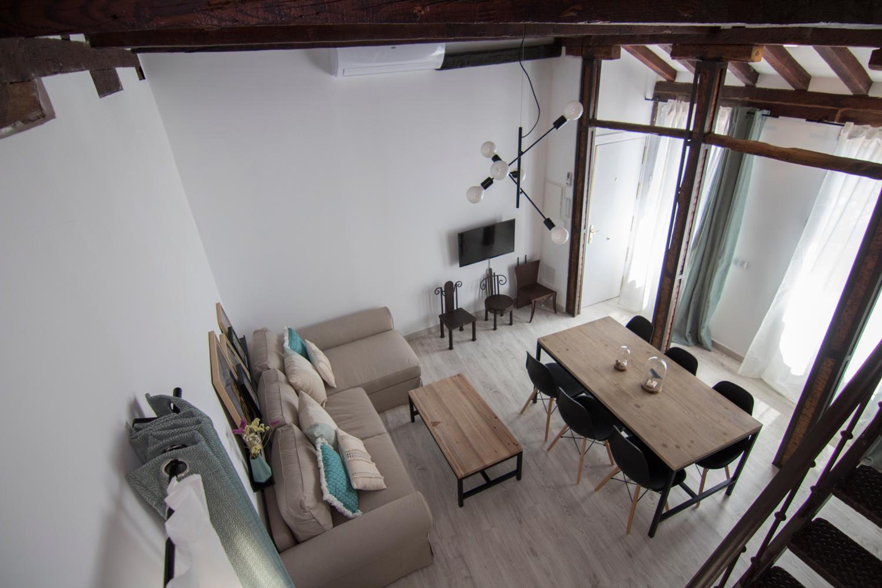 Two-Bedroom Apartment - Photo 21
