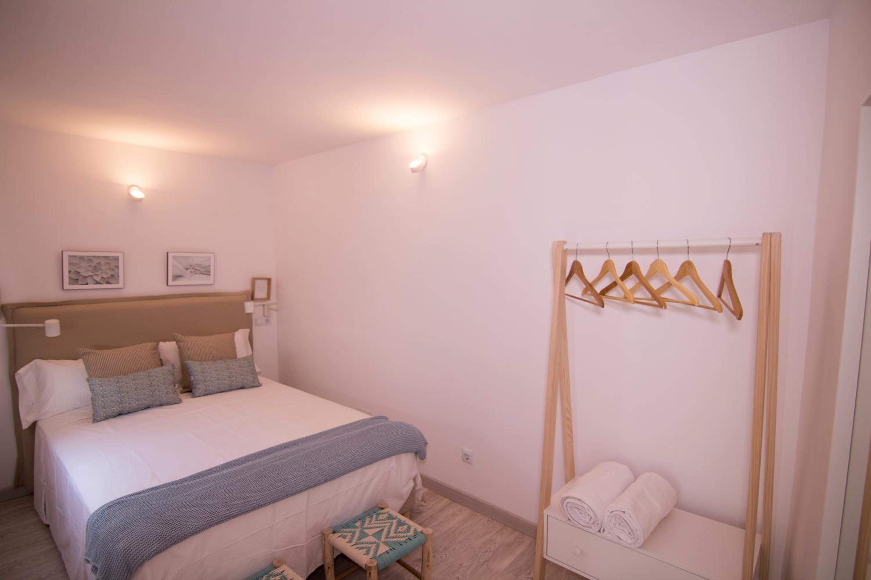 Two-Bedroom Apartment - Photo 7