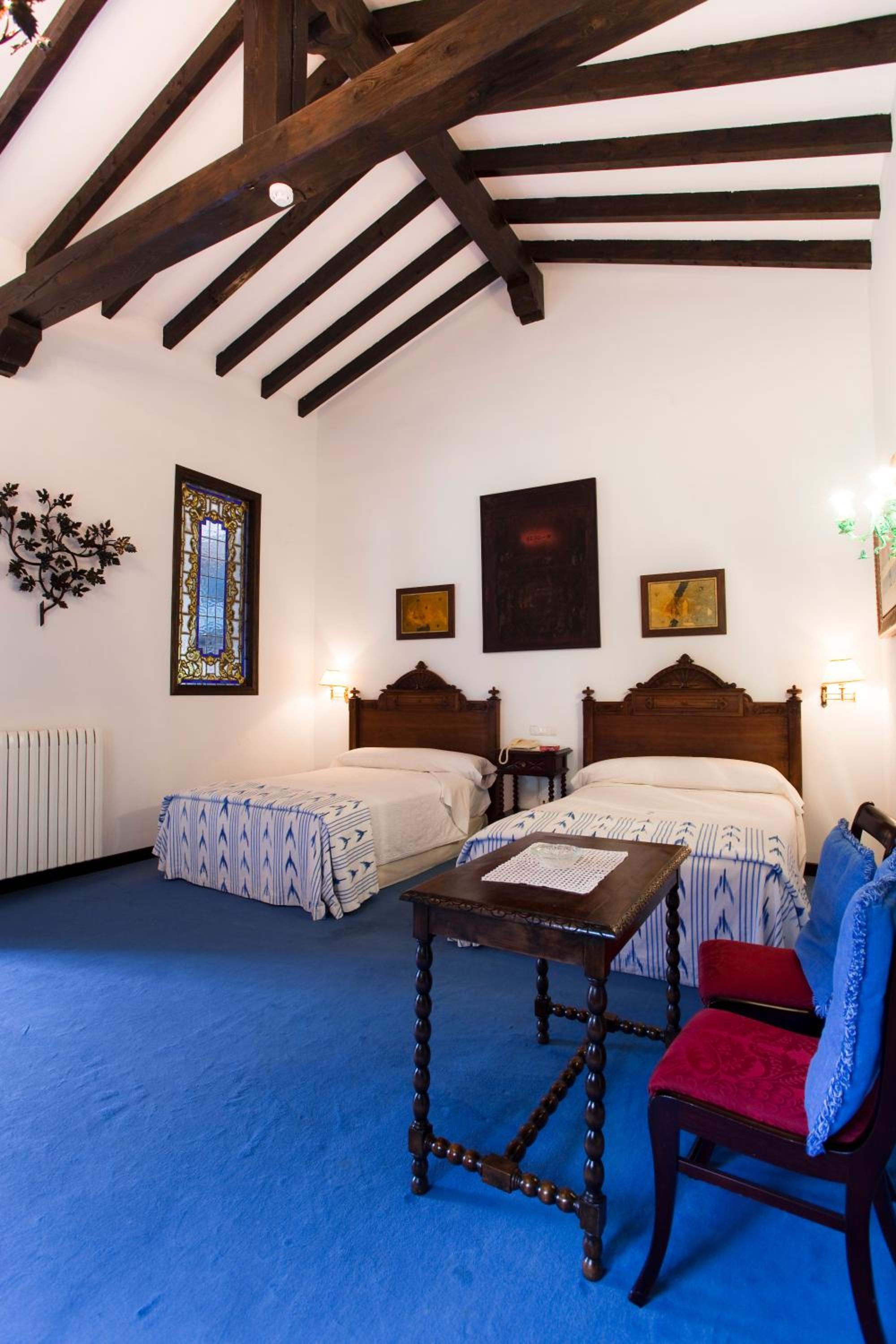 Suite with Hydro Massage and Terrace - Photo 5