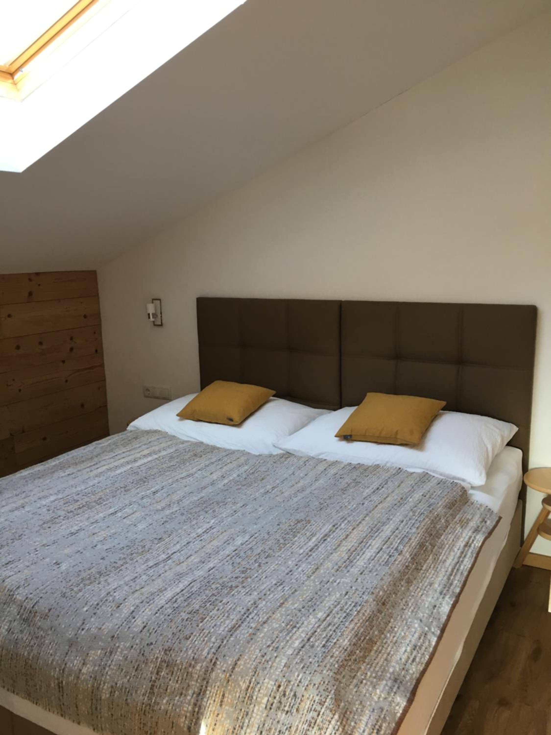 One-Bedroom Apartment with Balcony photo 1