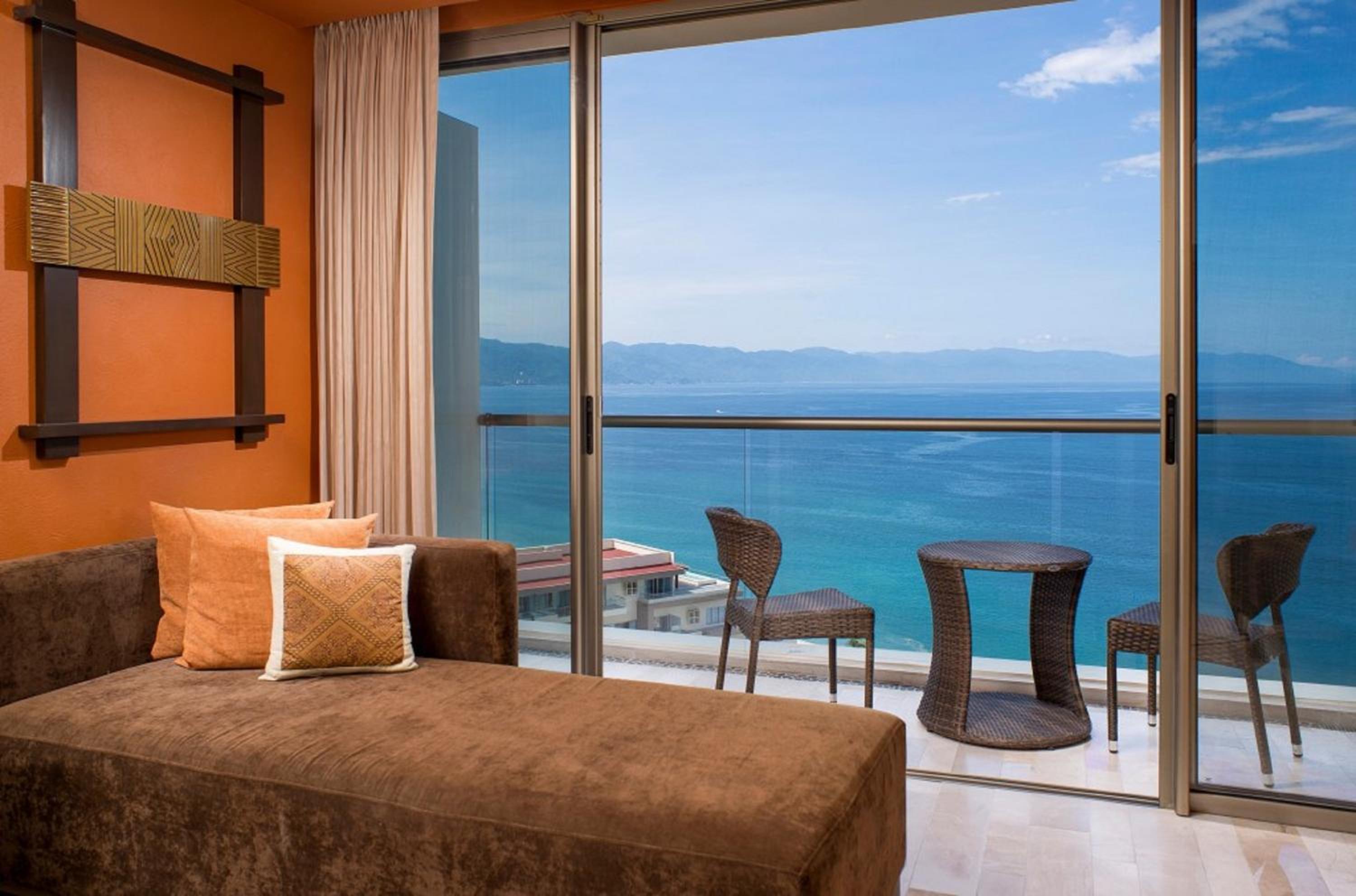 Junior Suite with Ocean View - Photo 3