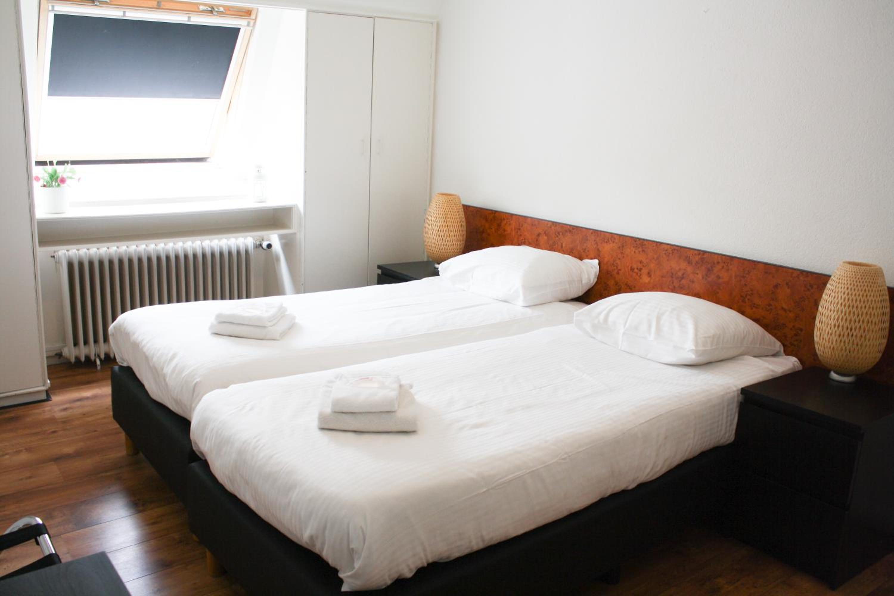 Twin Room with Shared Toilet