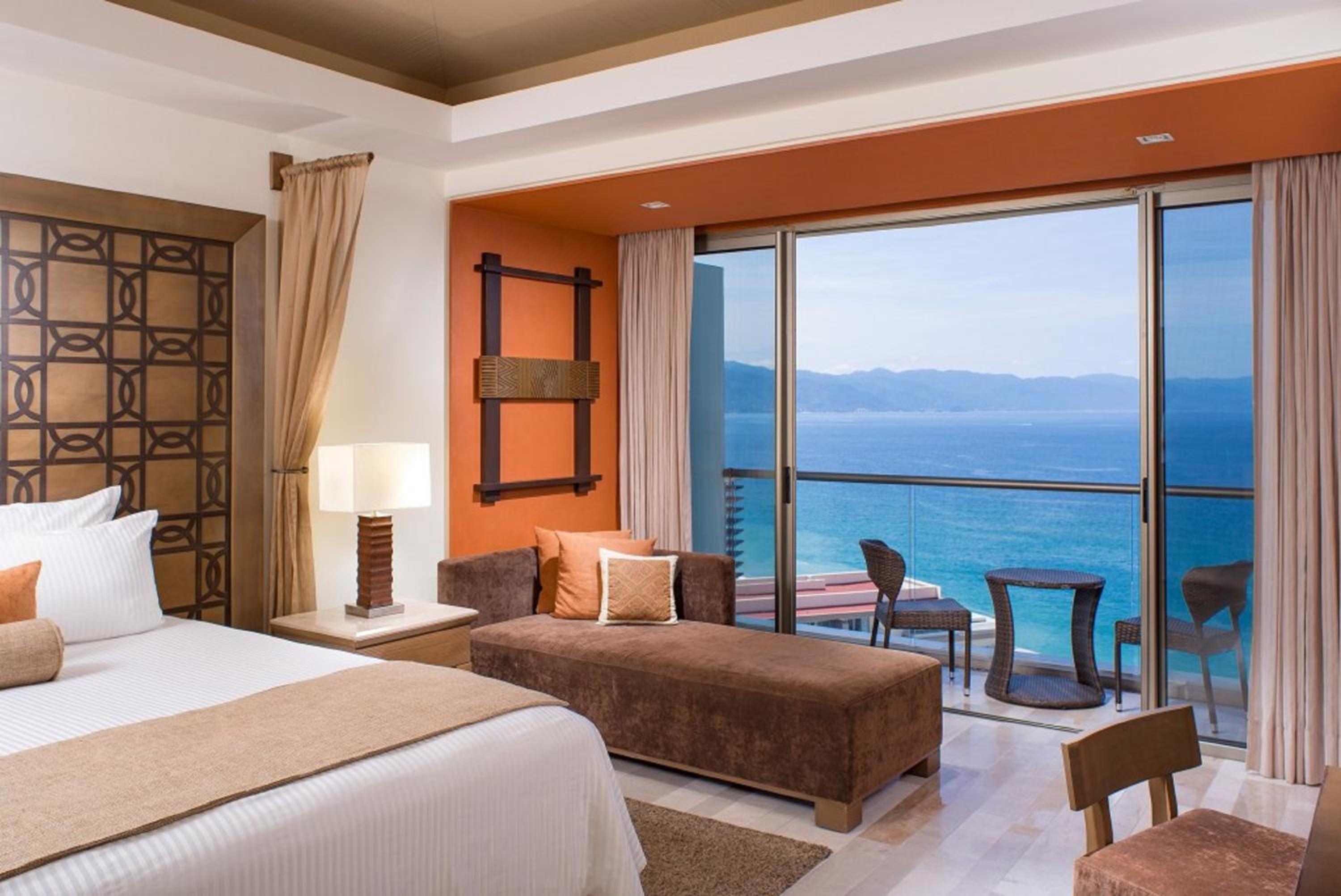 Junior Suite with Ocean View - Photo 2