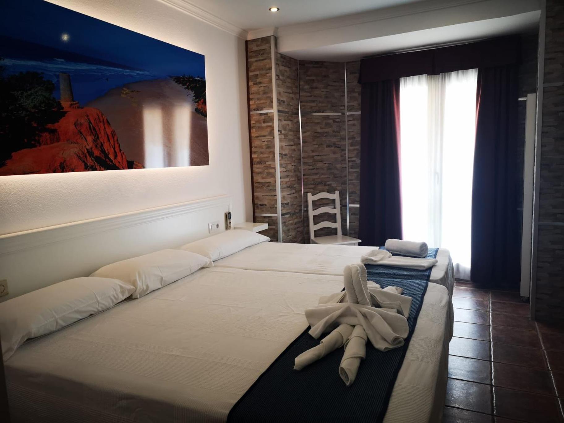Habitación Triple con Vista Exterior