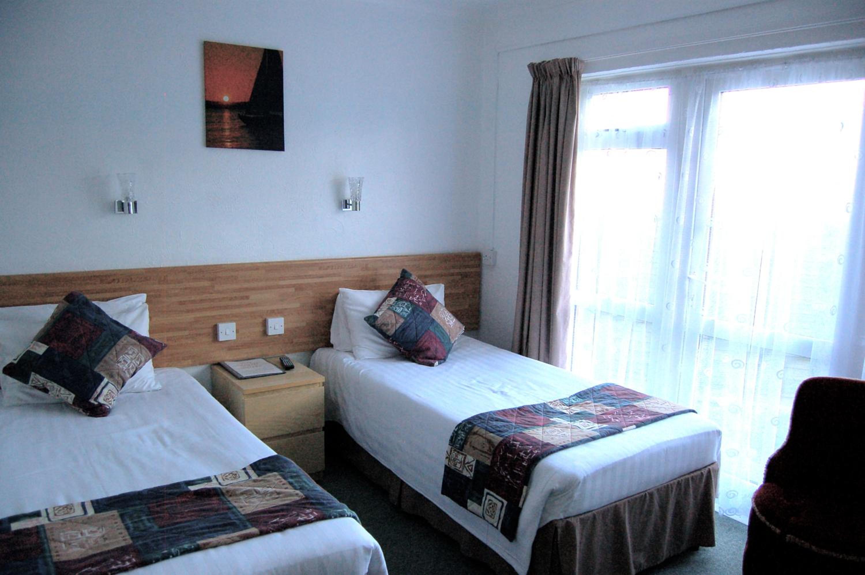 Standard Twin Room photo 1