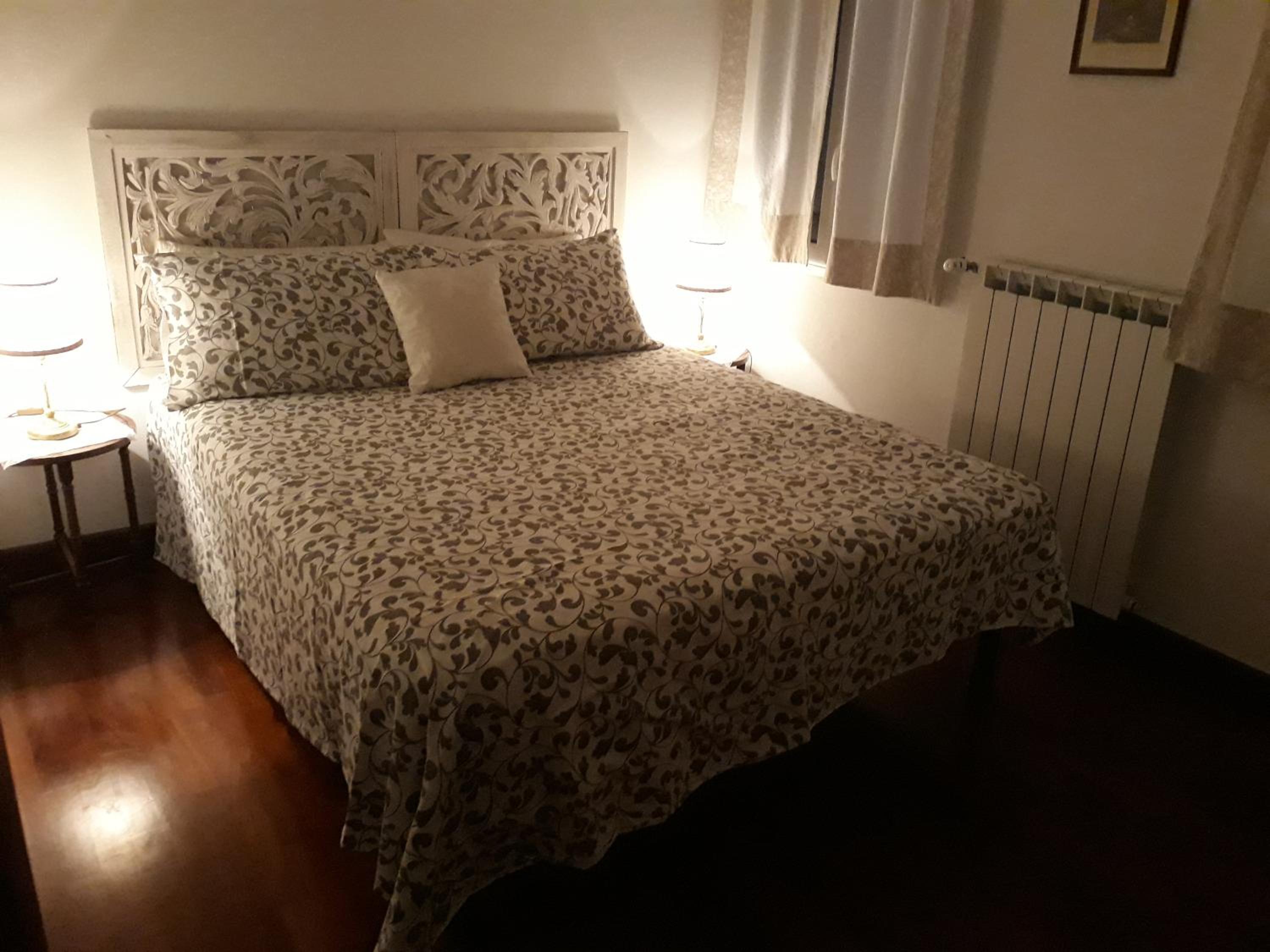 Single Room with Private External Bathroom photo 1