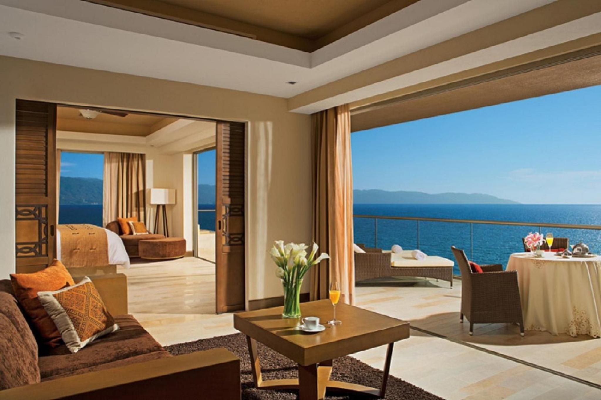 Preferred Club Master Suite Swimout Garden View - Photo 4