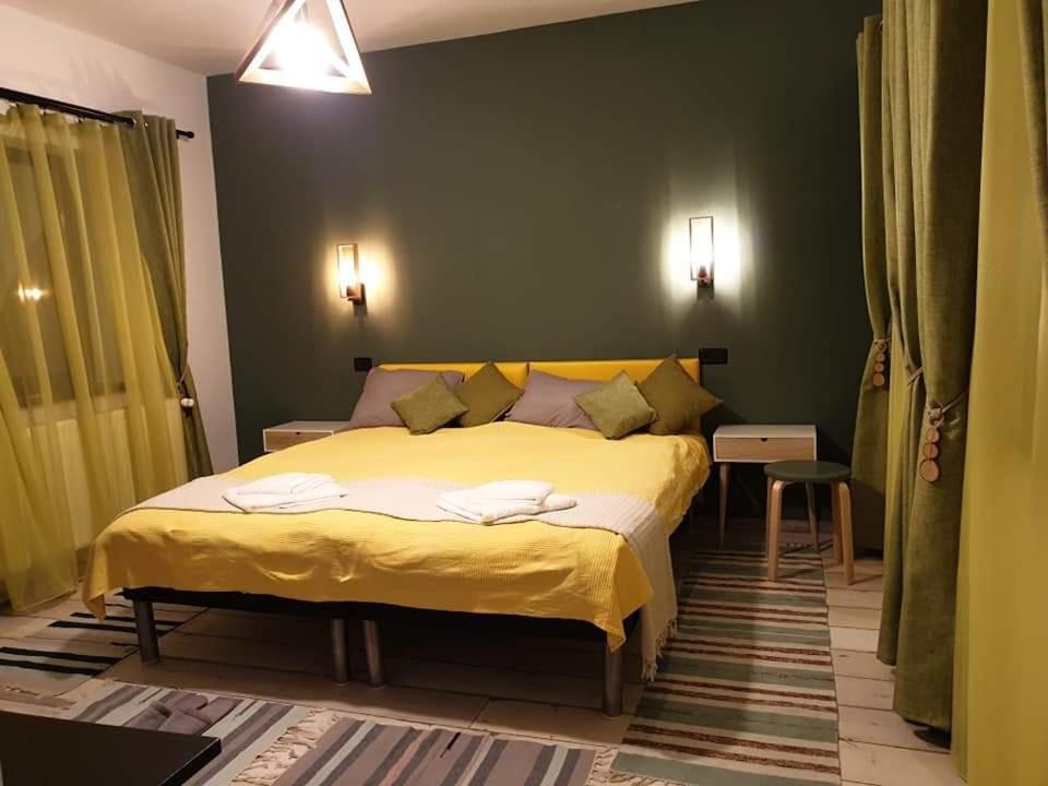 Double Room - Photo 2