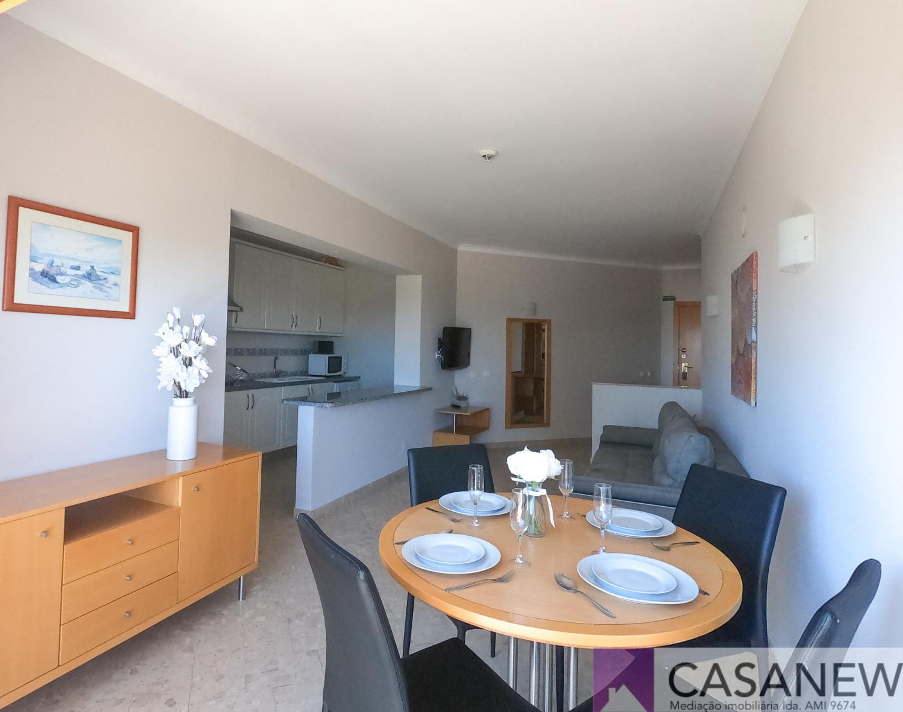 One-Bedroom Apartment with Sea View photo 2