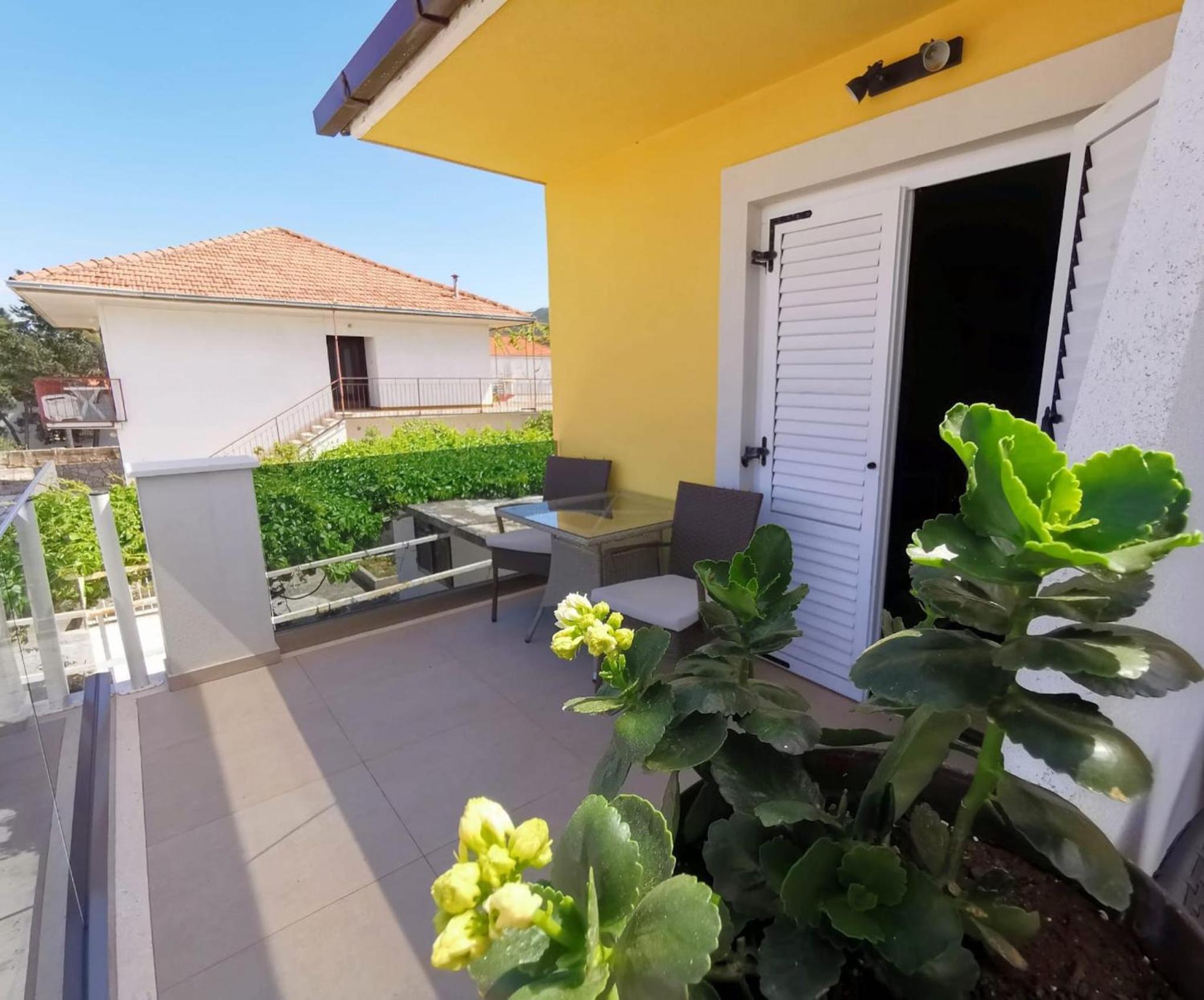 One Bedroom Apartment with Sea View photo 2