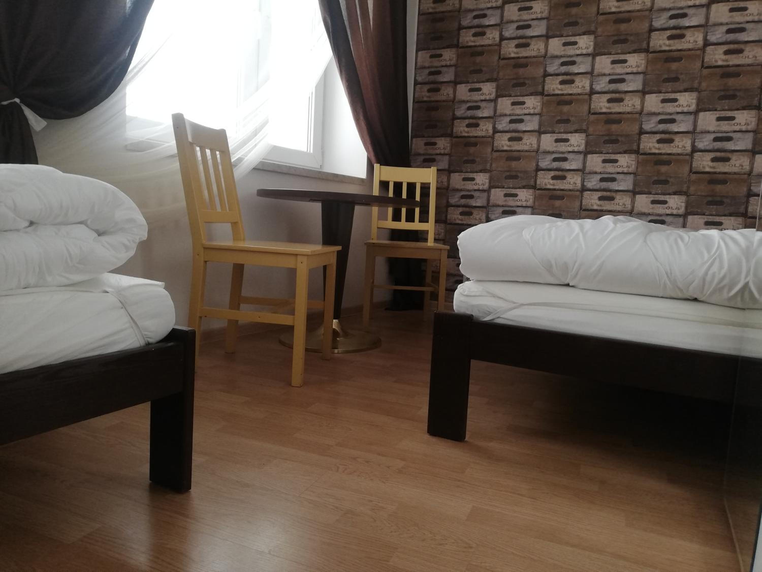 Standard Twin Room - Photo 3