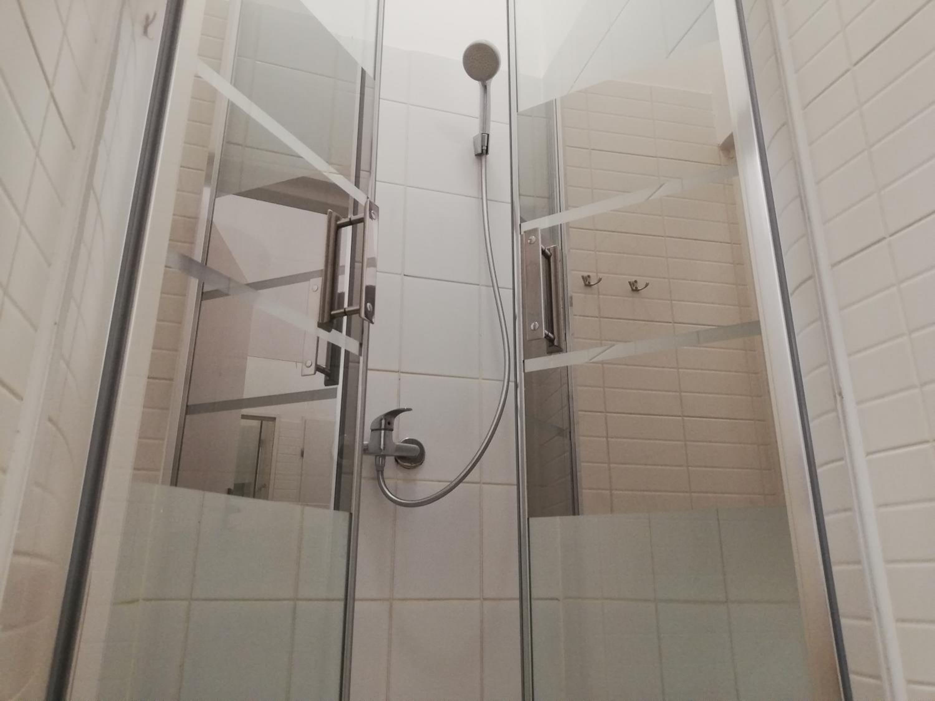 Standard Twin Room - Photo 5