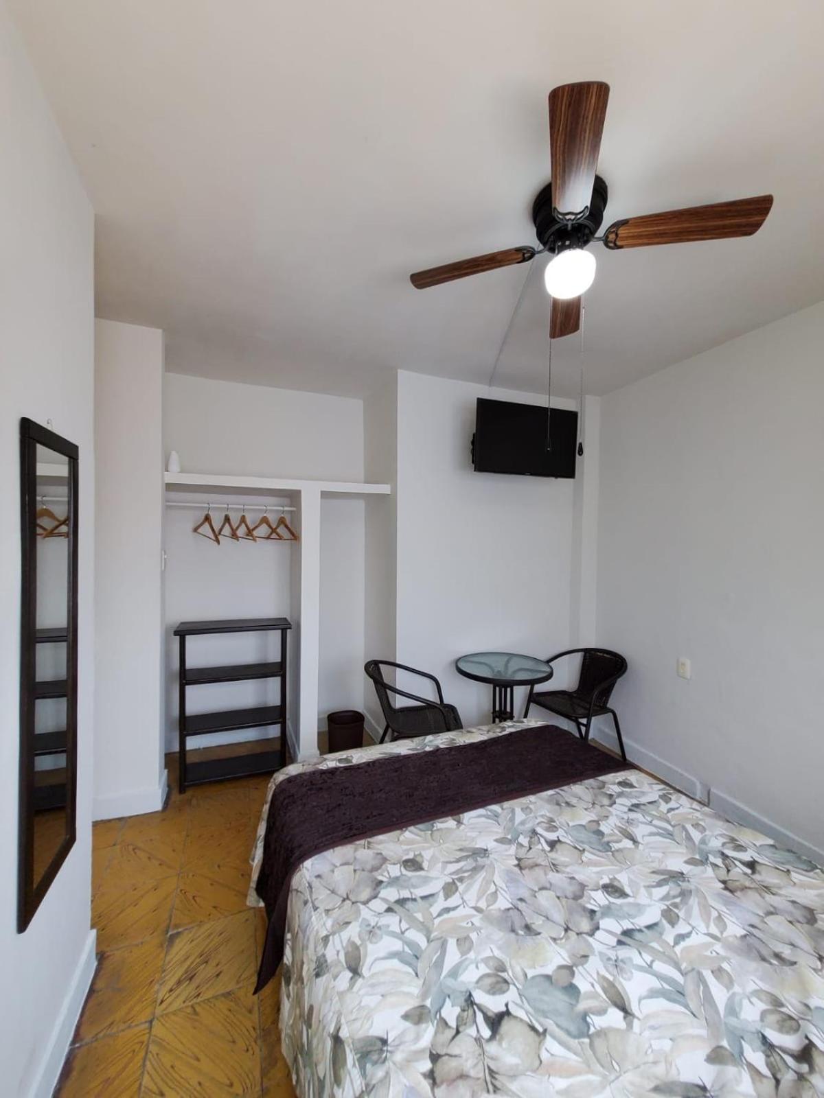 Standard Double Room with TV - Photo 4