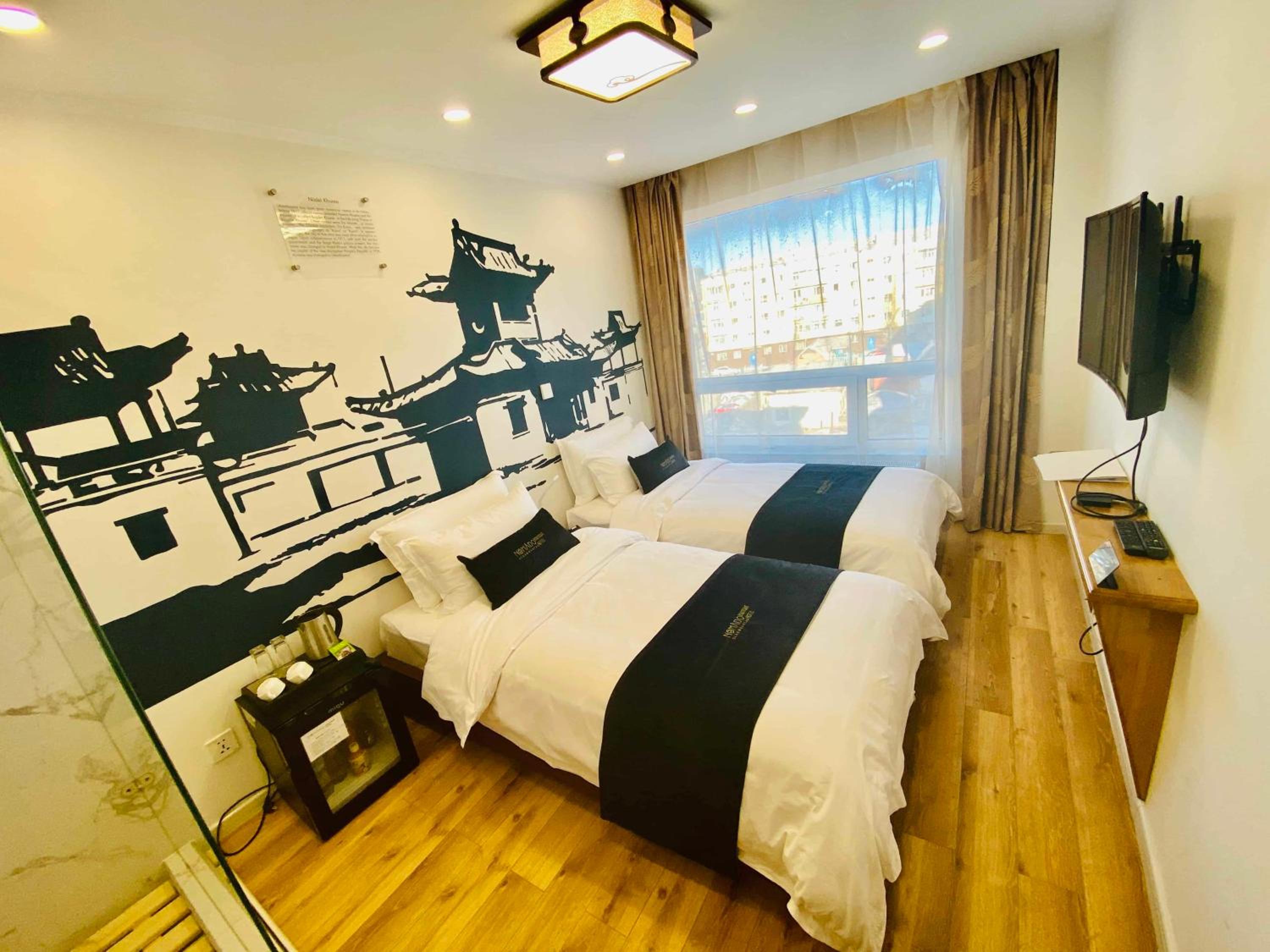 Twin Room with City View - Photo 14