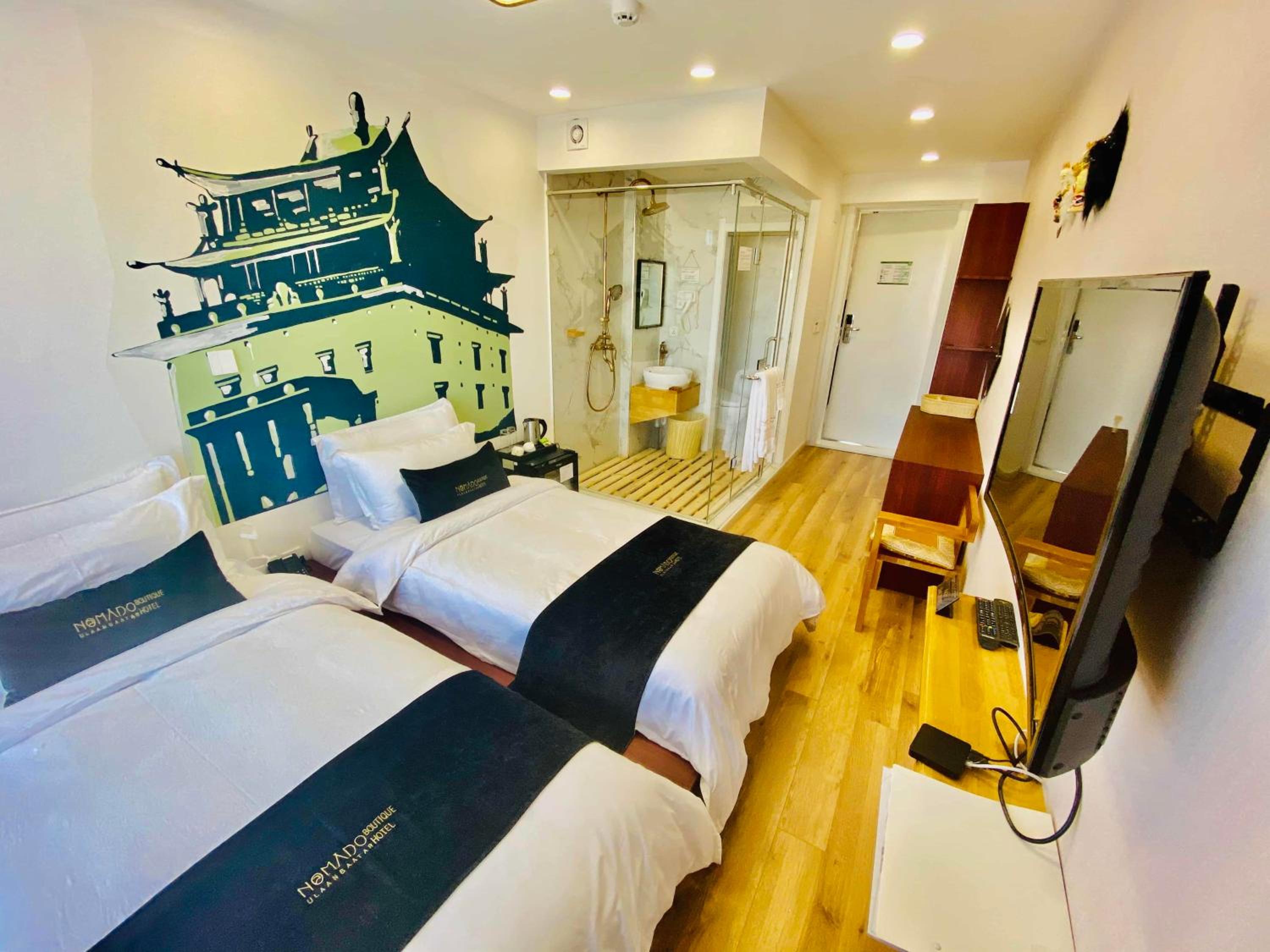 Twin Room with City View - Photo 2