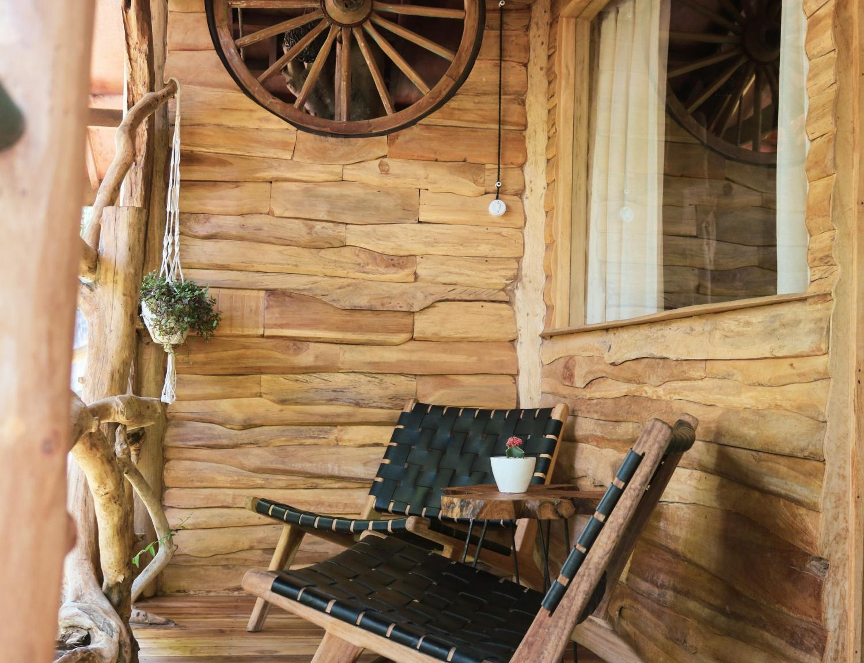 Double Room with Balcony - Photo 4