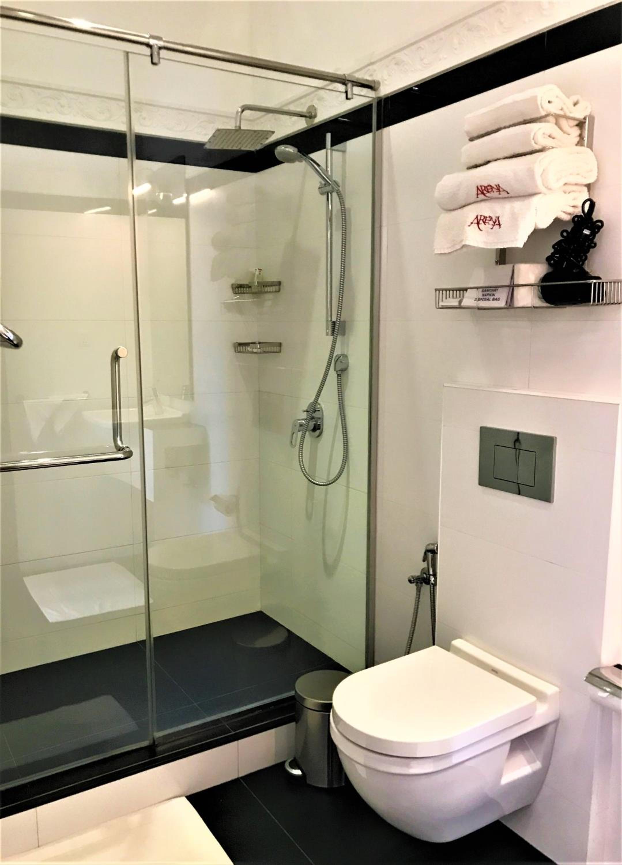 Deluxe Double Room with Balcony photo 2