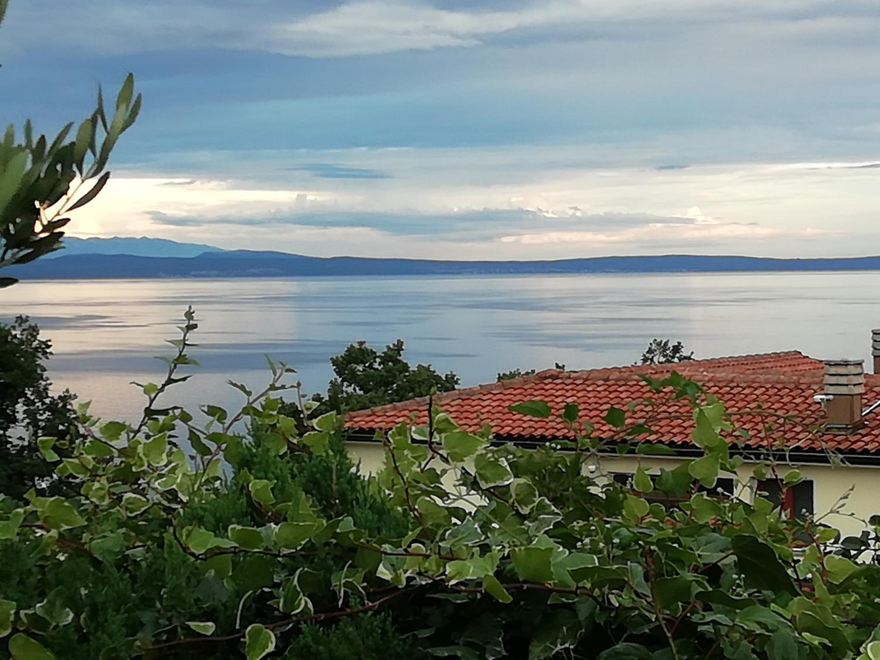 One-Bedroom Apartment with Sea View - Photo 17