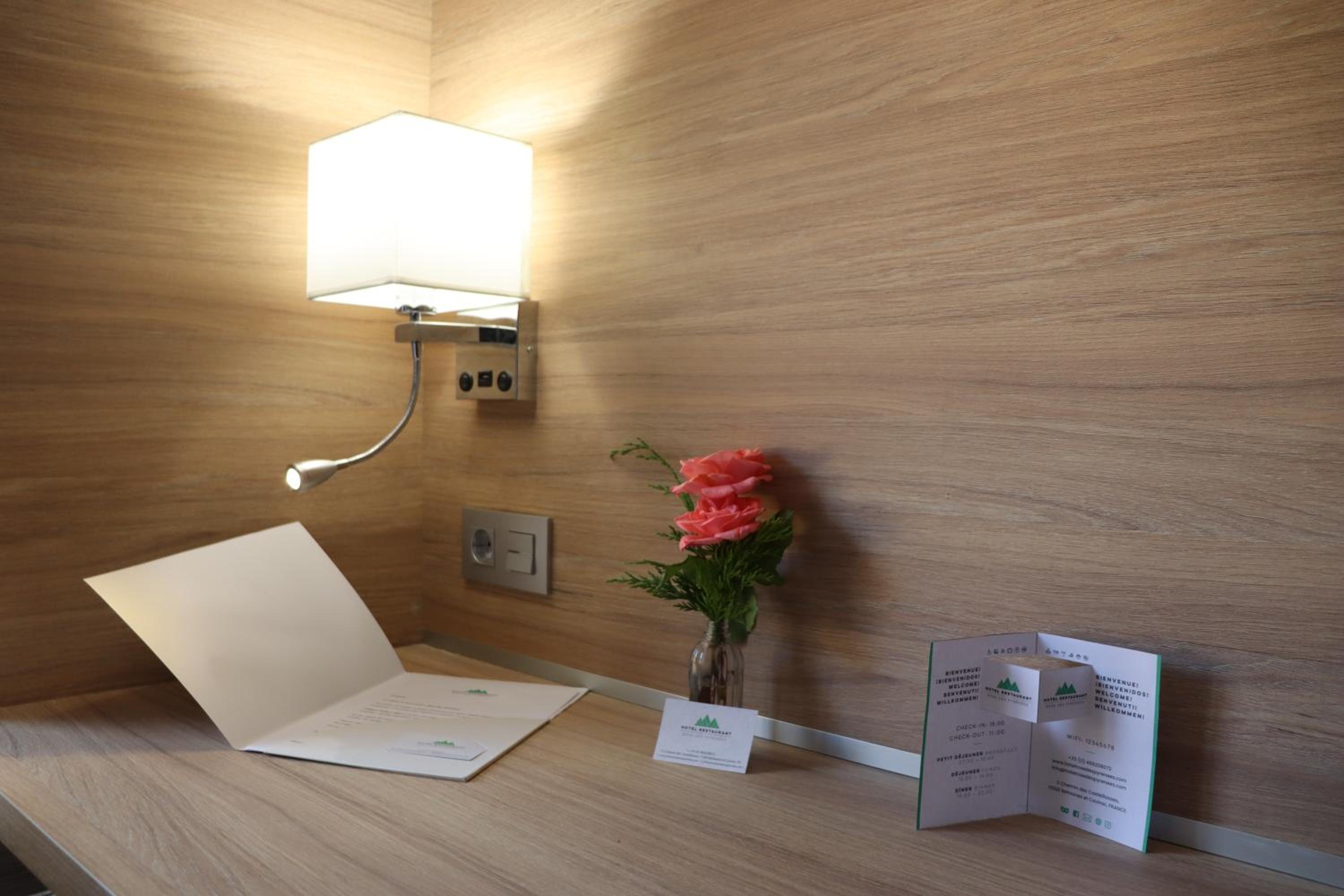 Double Room - Photo 15