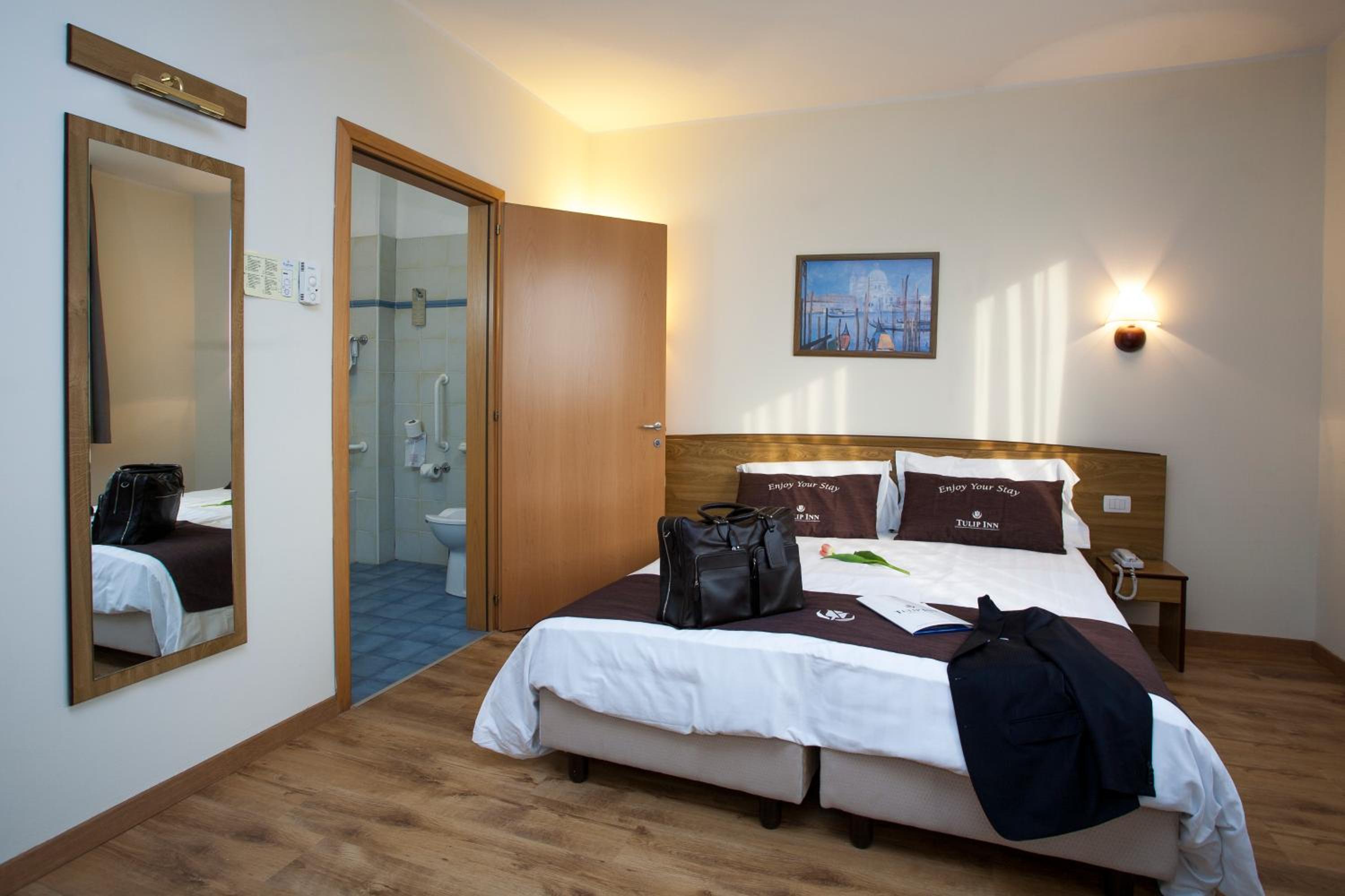 Triple Room - Accessible photo 1