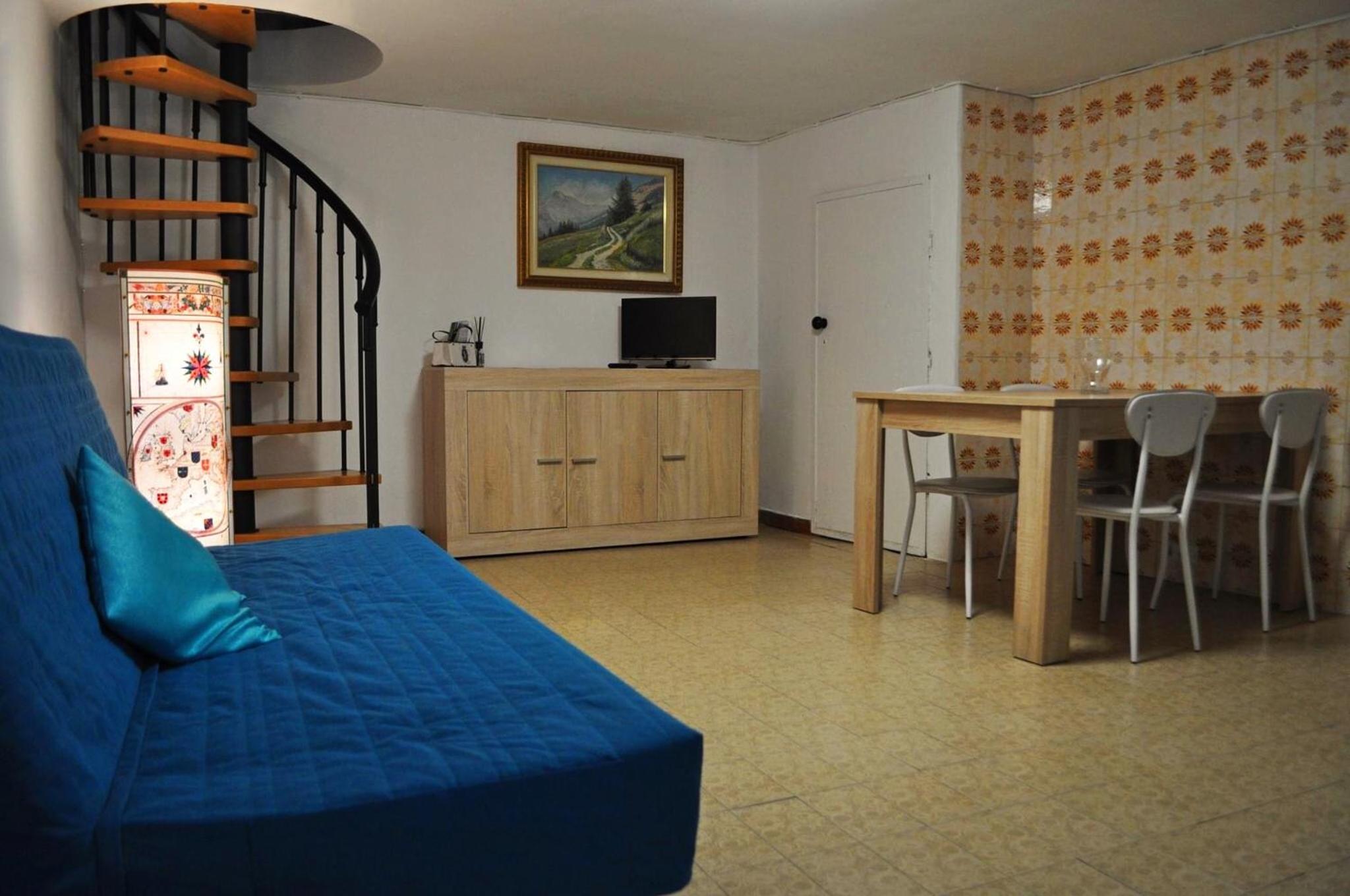 One-Bedroom House - Photo 1