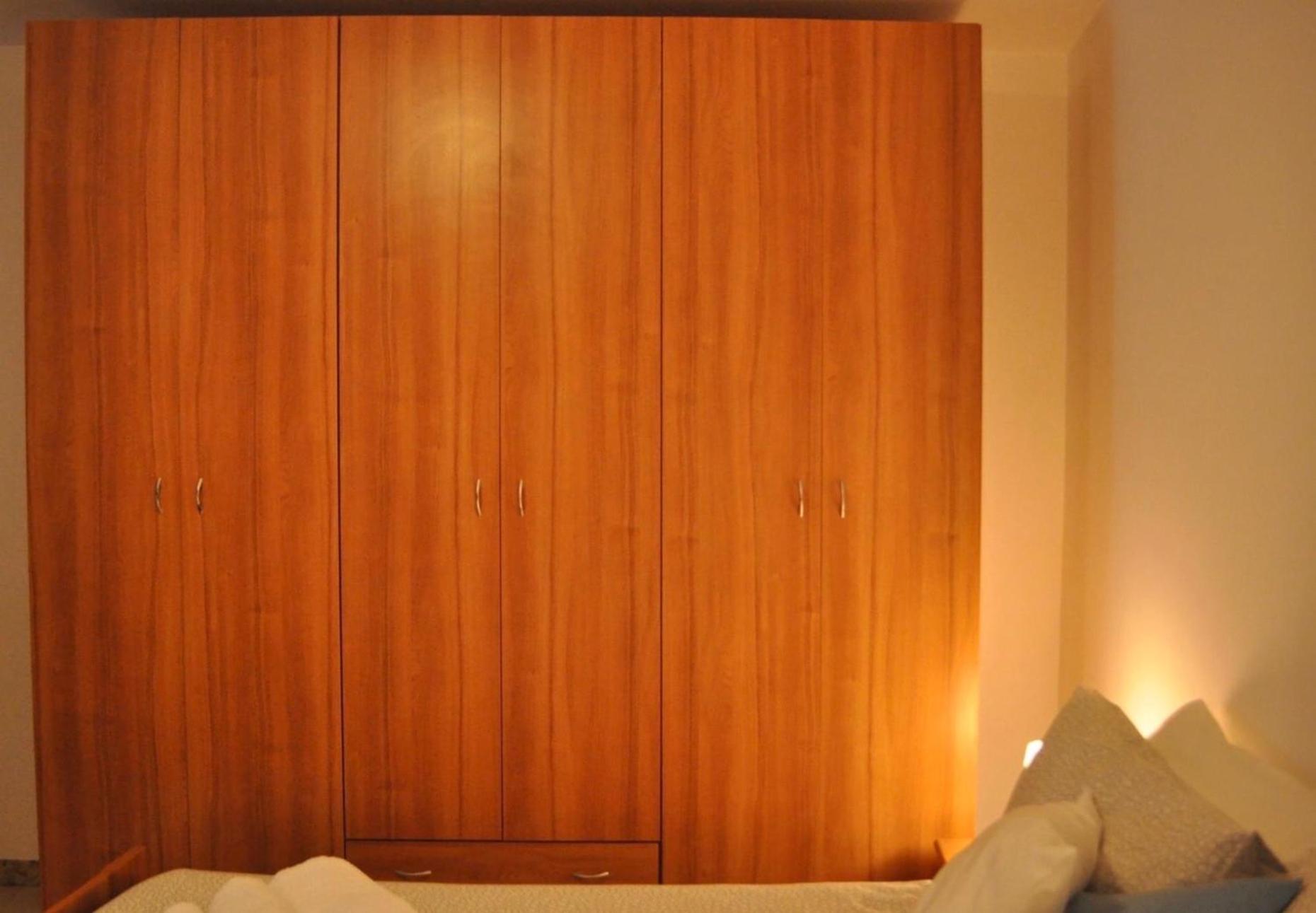 One-Bedroom House - Photo 4