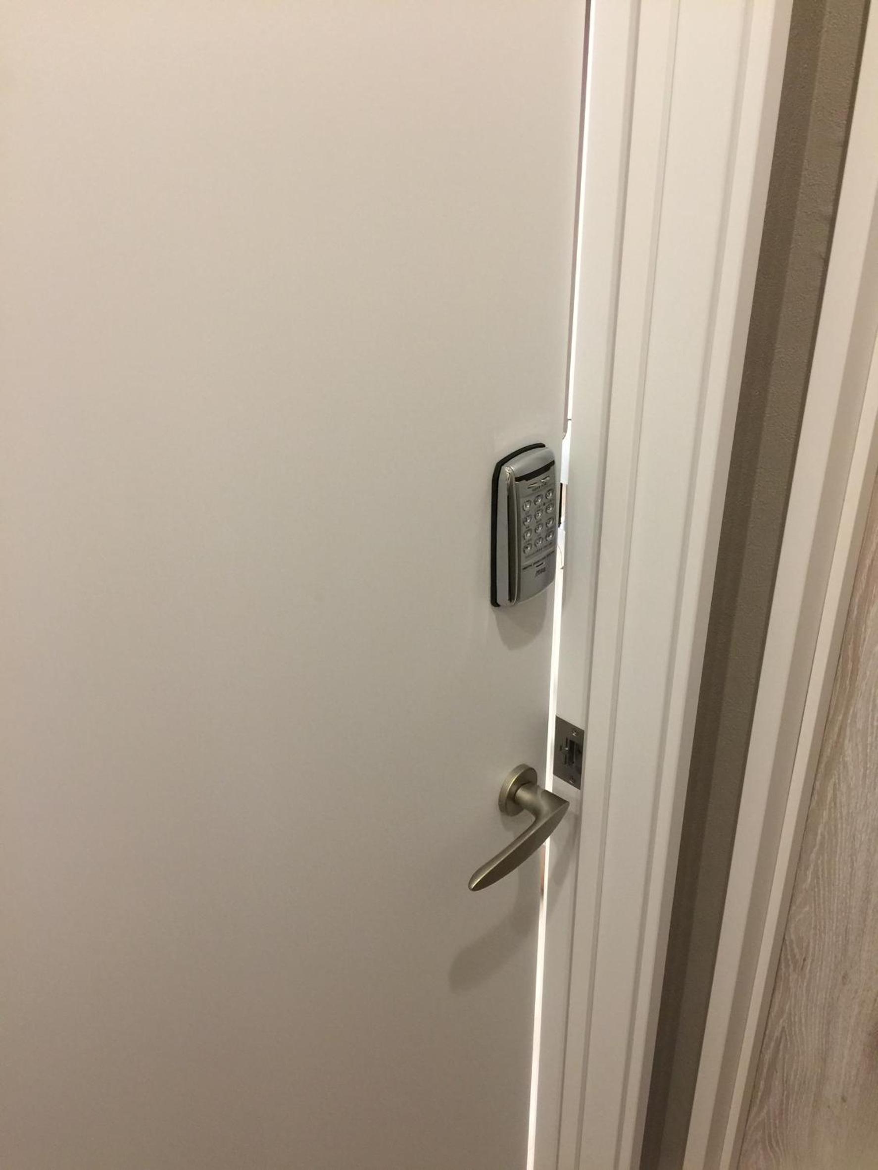 Quadruple Room with Shared Bathroom photo 2