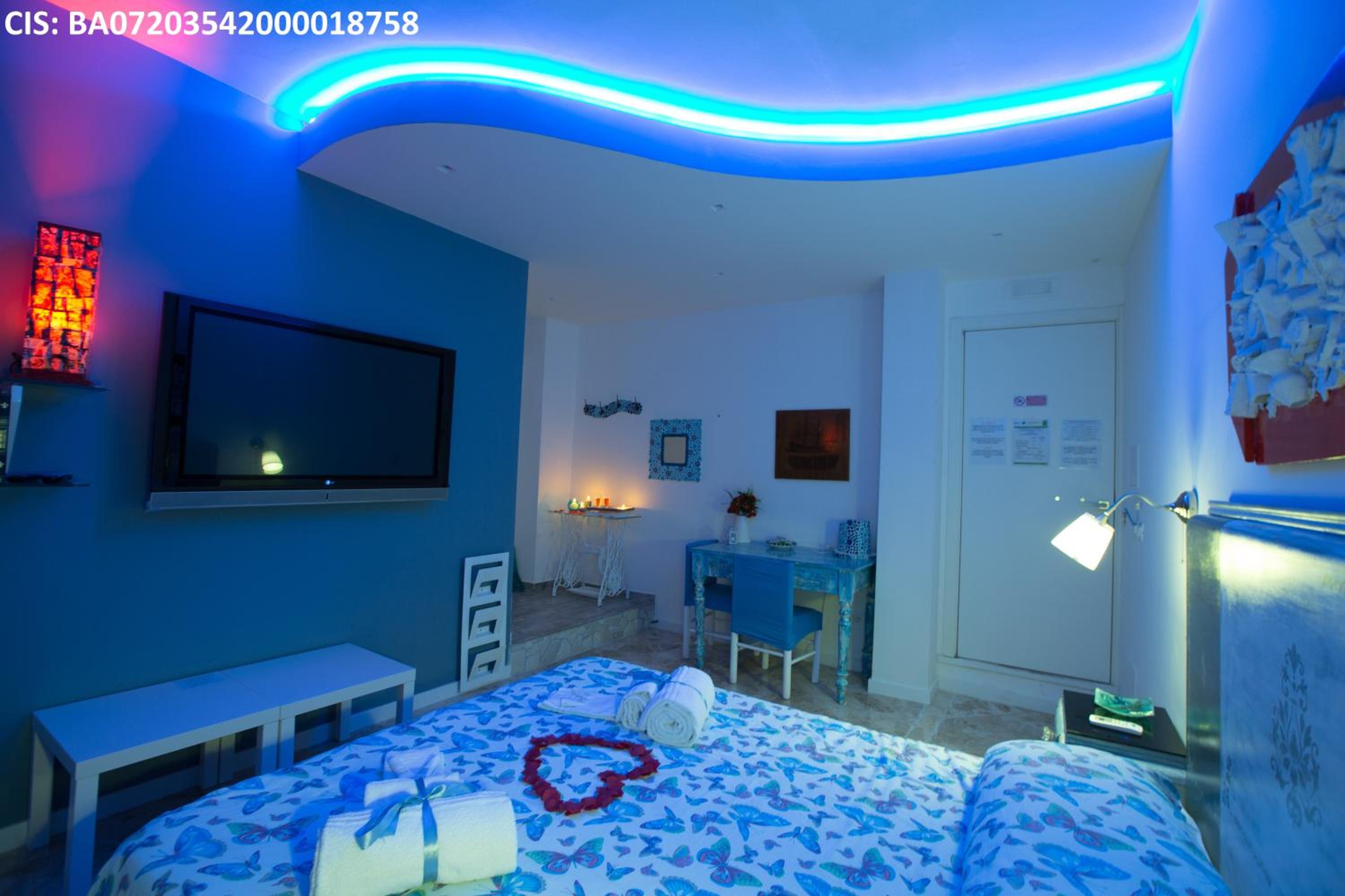 Superior Double Room with one extra bed  (upon request) photo 1