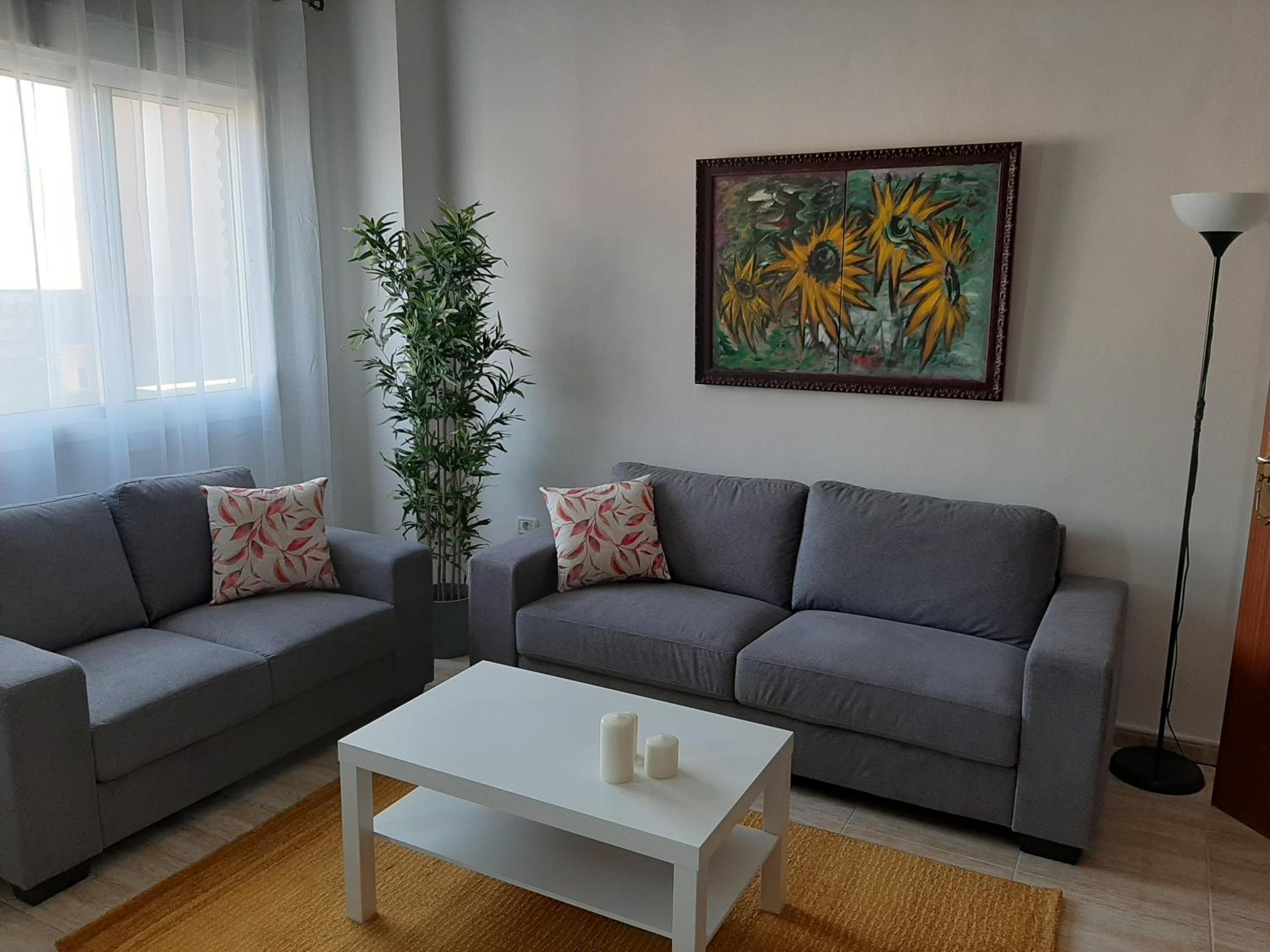 Apartamento con Balcón