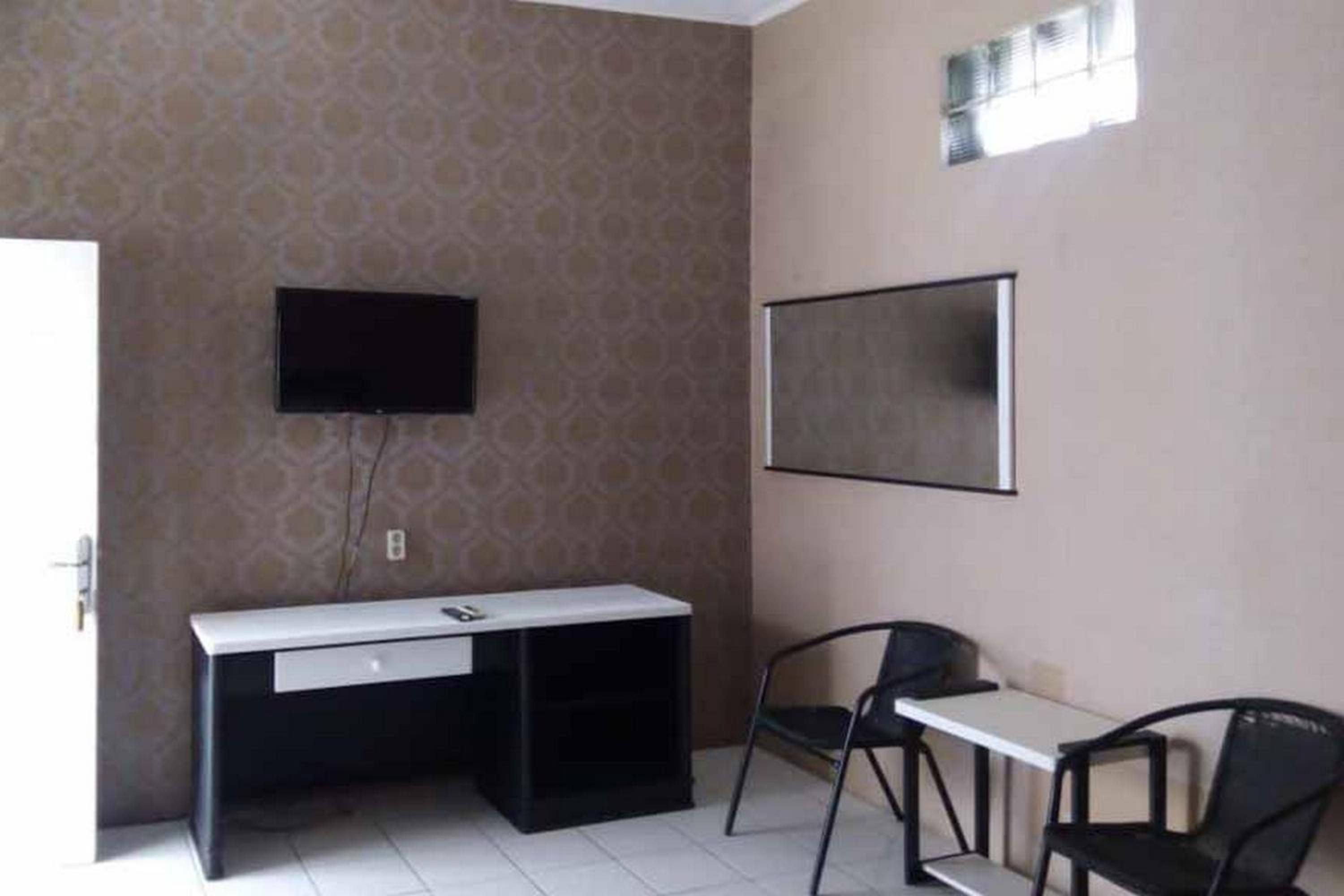 Twin Room - Photo 4