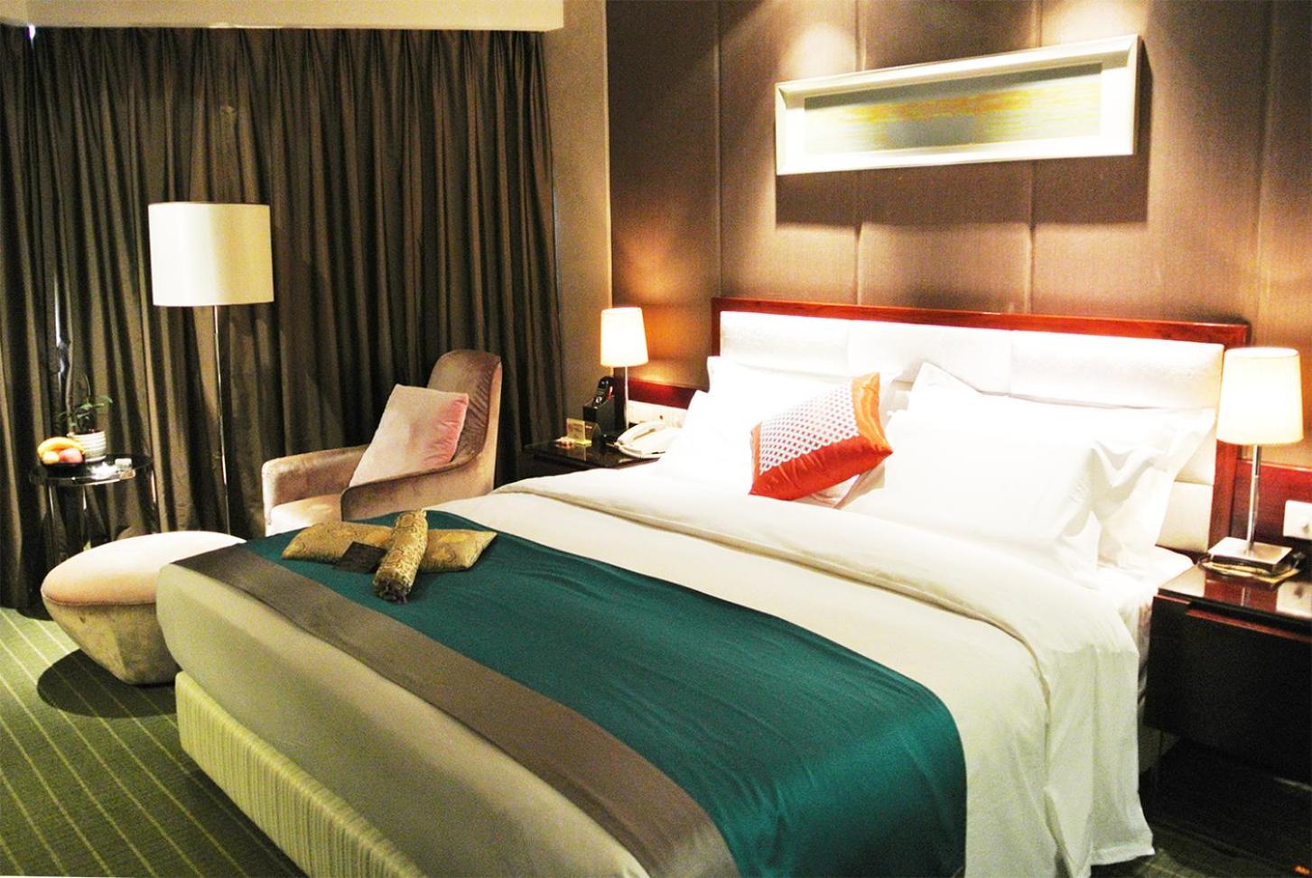 Executive Queen Room