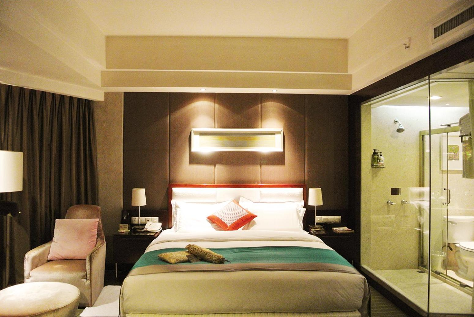 Executive Deluxe Queen Room