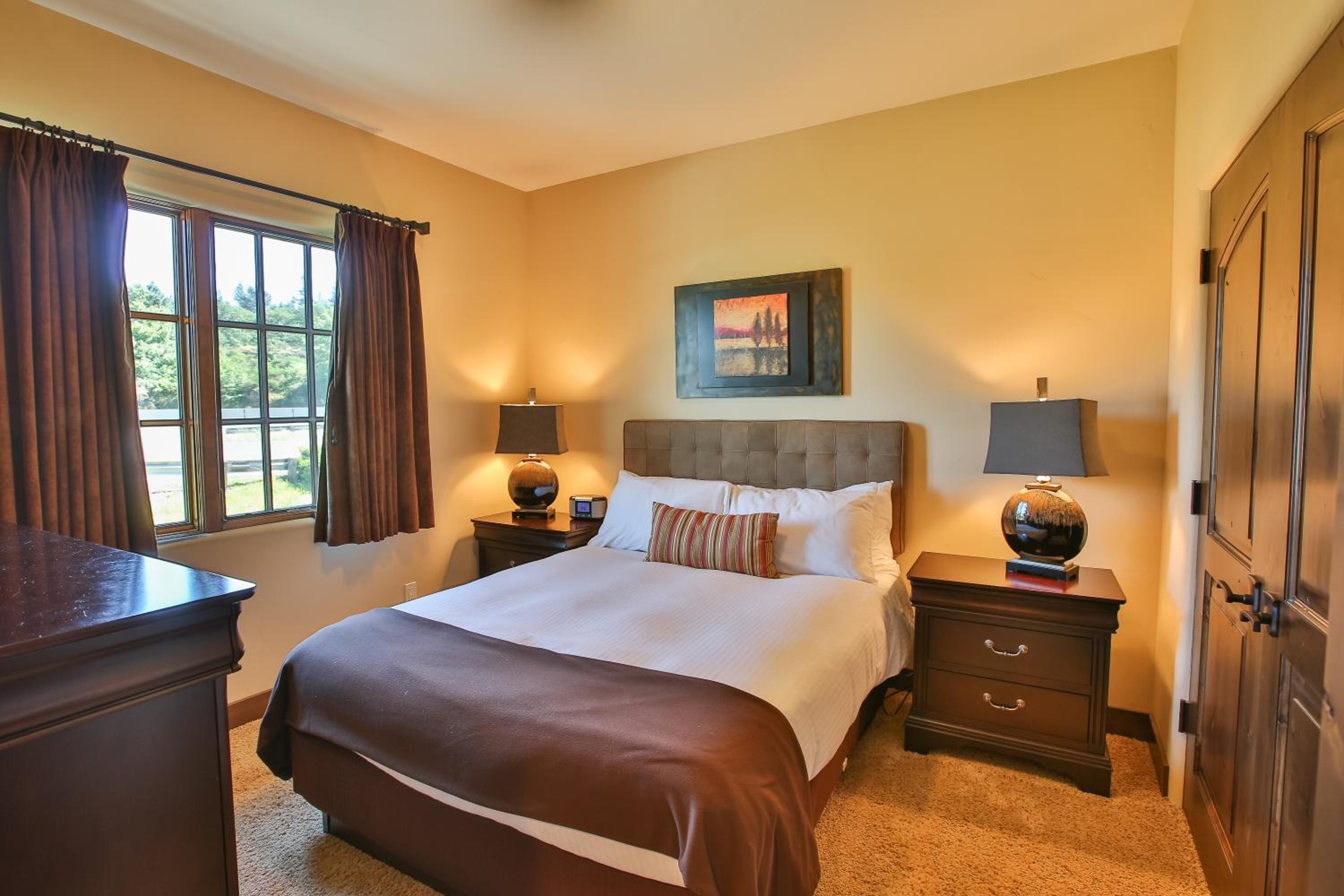 Suite with Sofa Bed