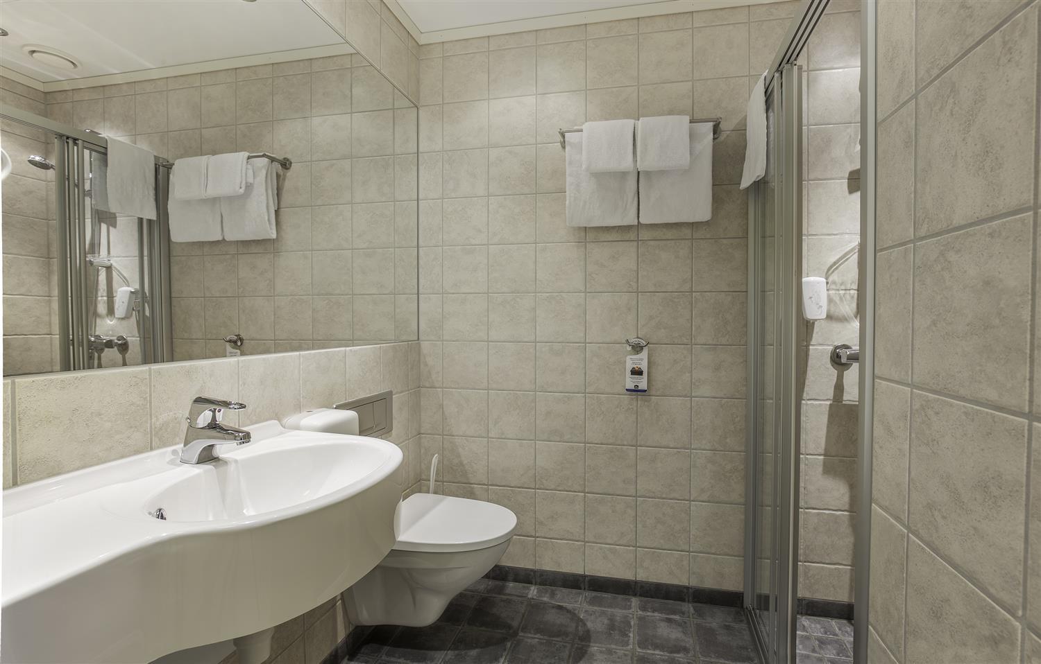 Double Room with Two Single Beds - Non-Smoking - Photo 7