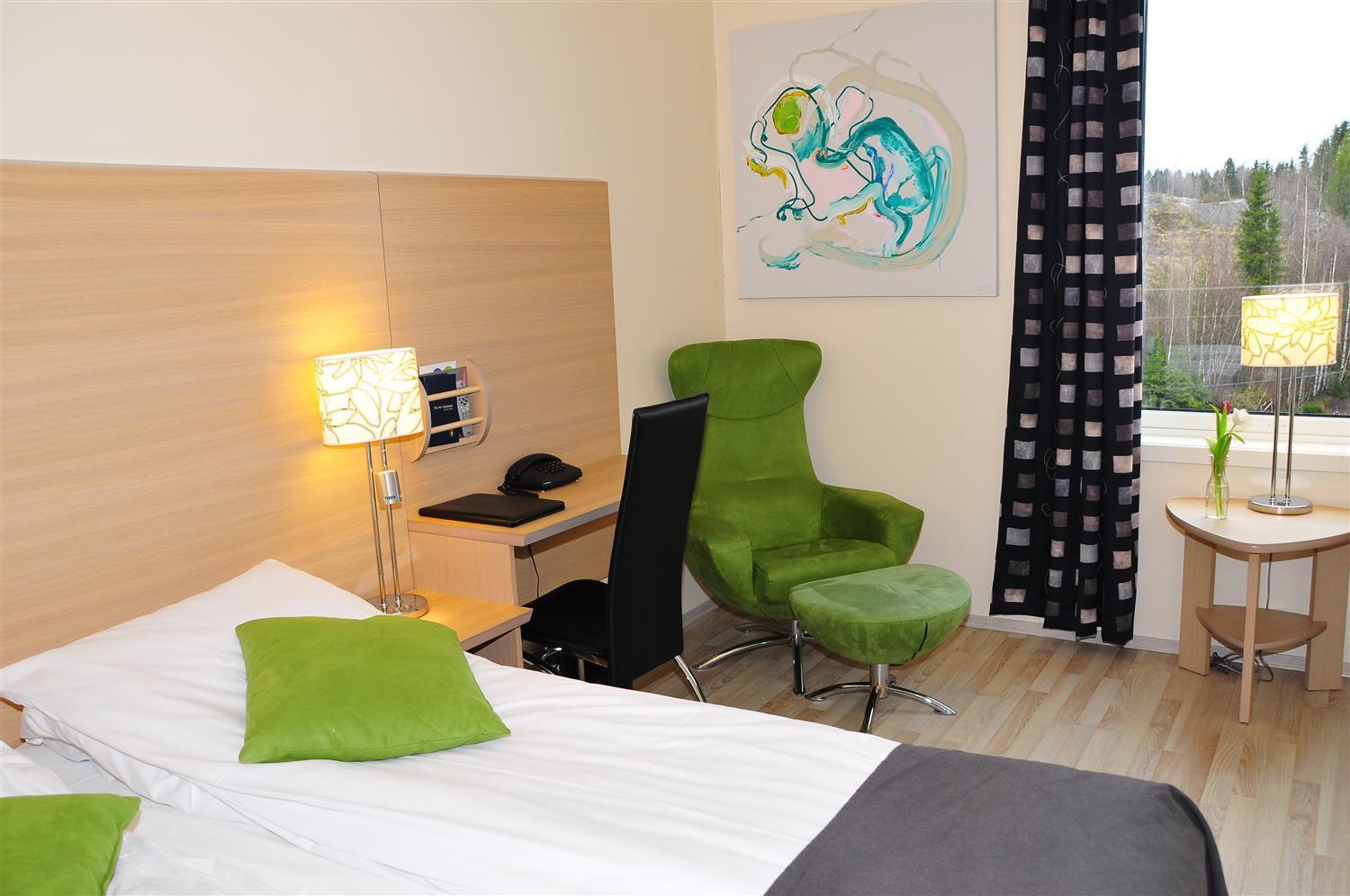 Double Room with Double Bed - Non-Smoking - Photo 6