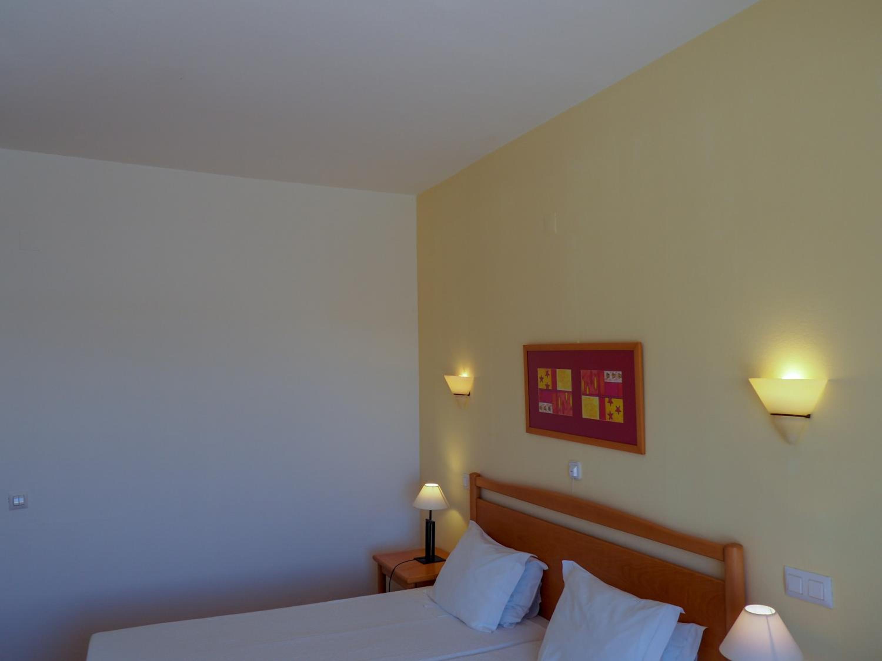 Double Room with Garden View - Photo 7