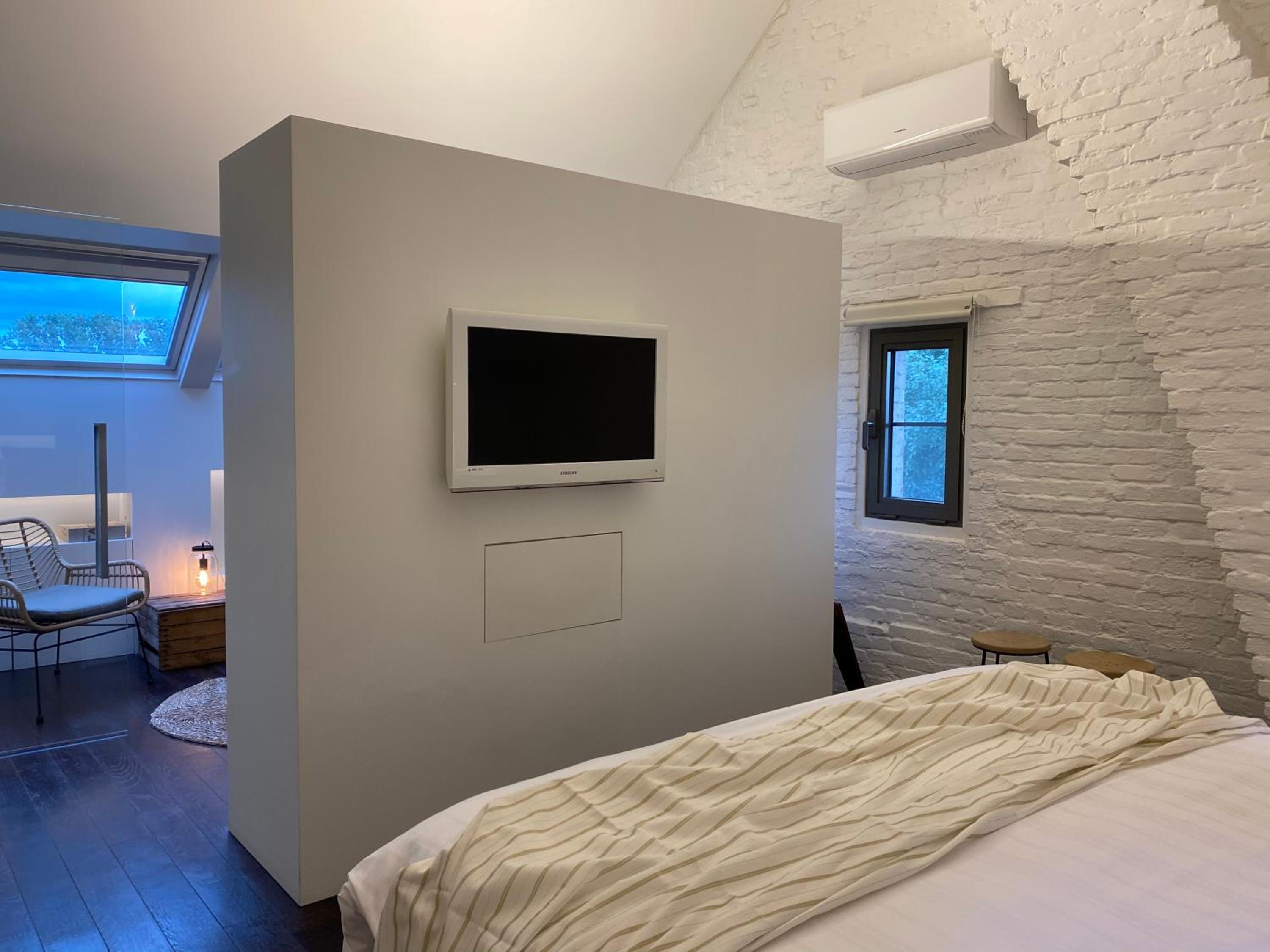 Comfort Double Room with Bath - Special Offer photo 1